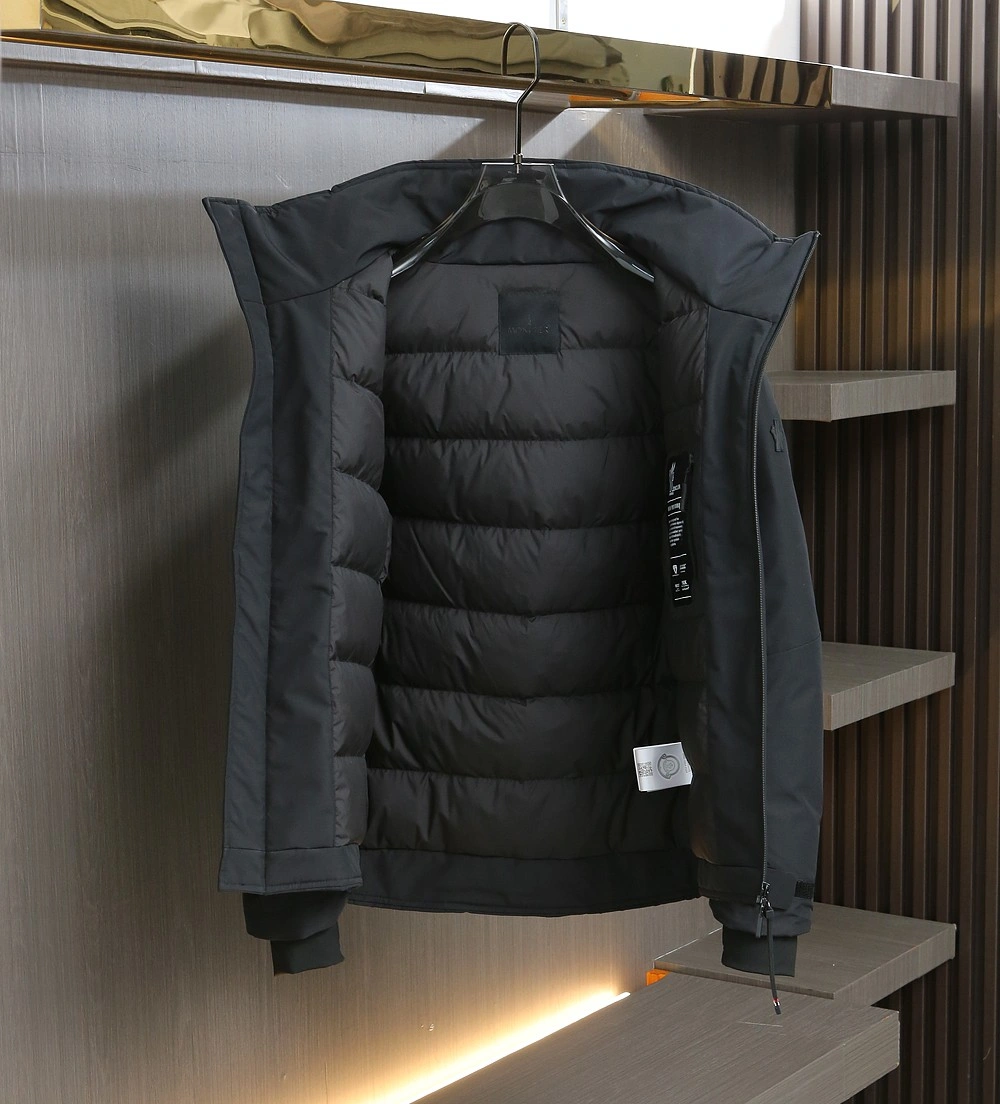 Moncler Down Jackets Compact 146187