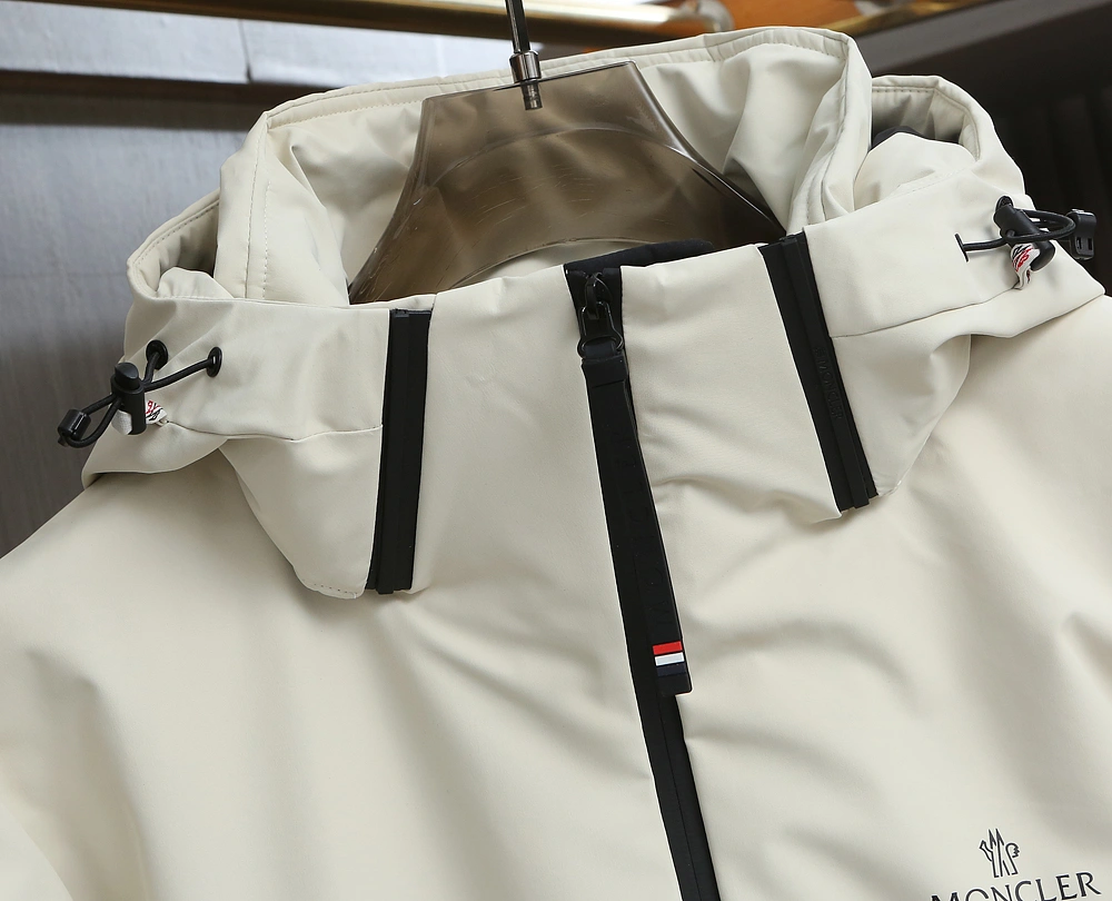 Bright Moncler Down Jackets 146186