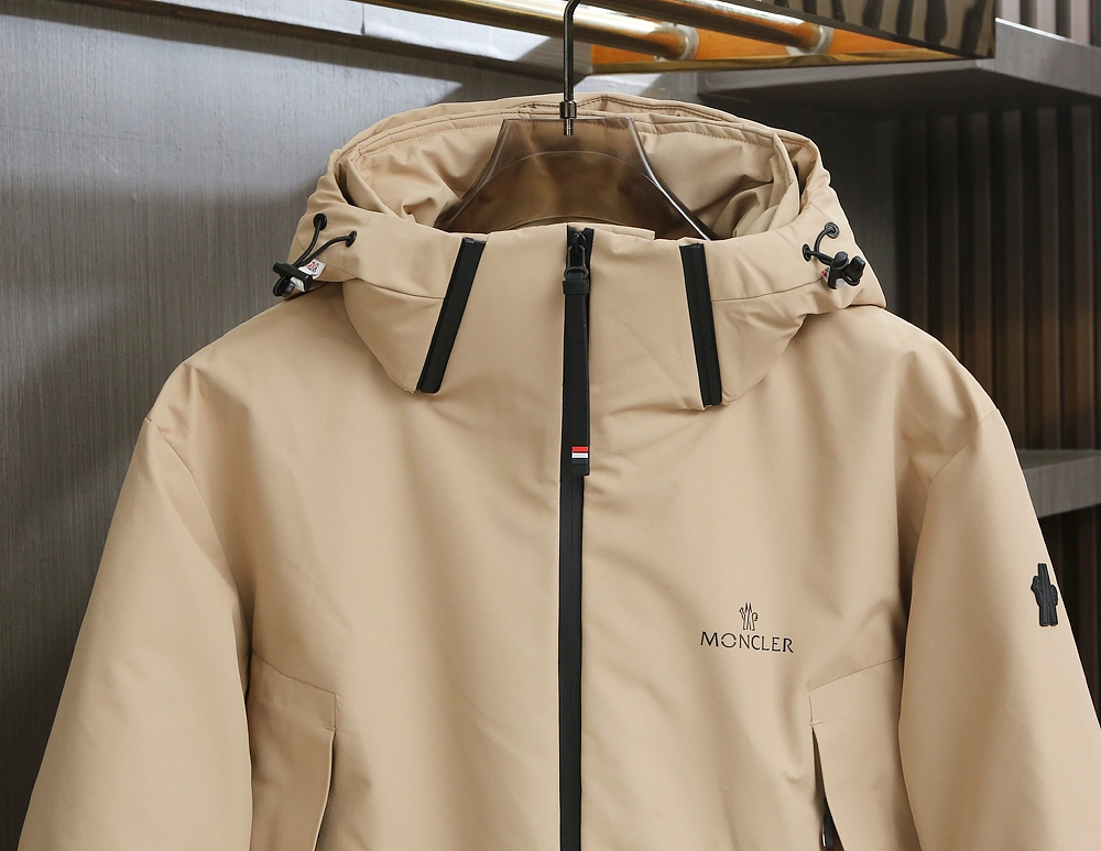 Moncler Down Jackets Lightweight 146183