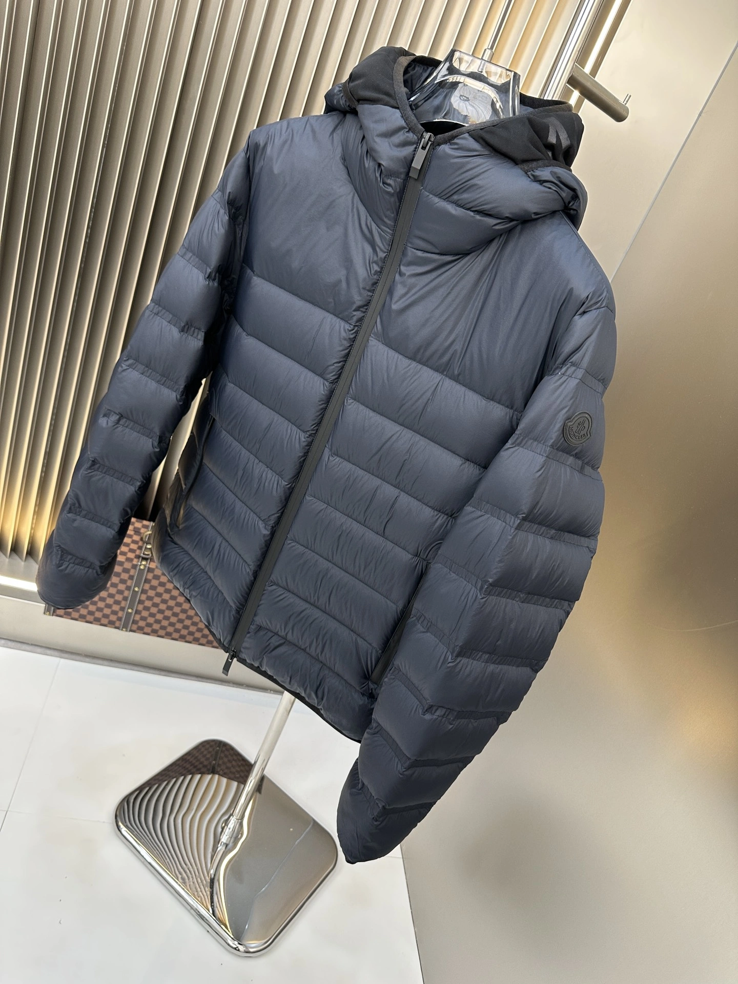 EasyCare Moncler Down Jackets 146165
