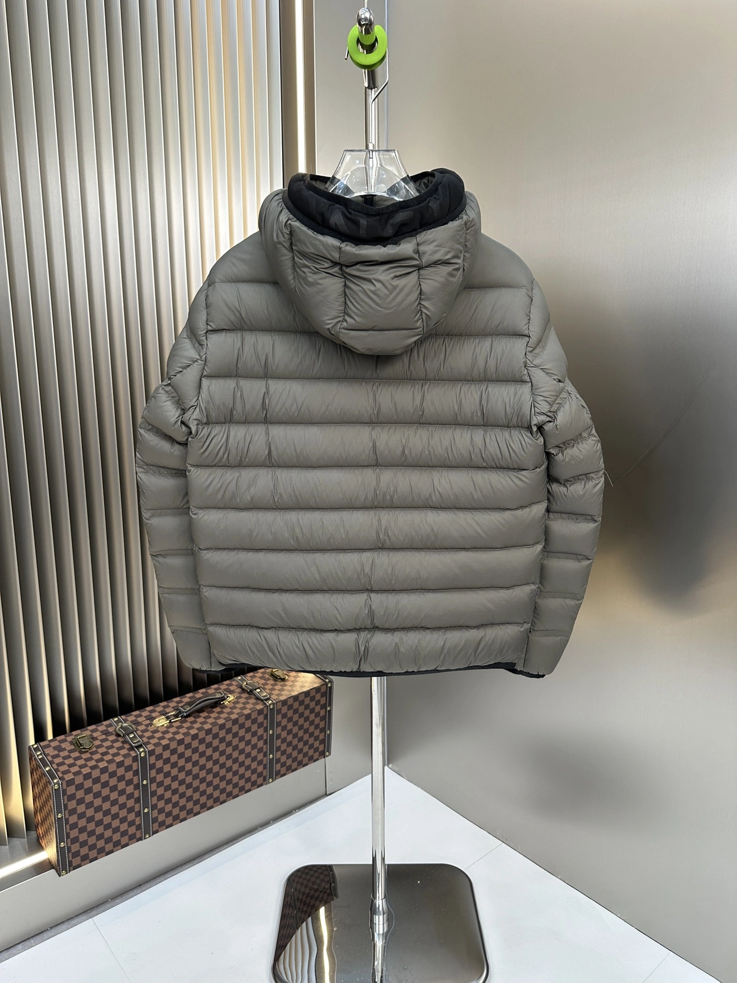 Moncler Down Jackets HighPerformance 146181