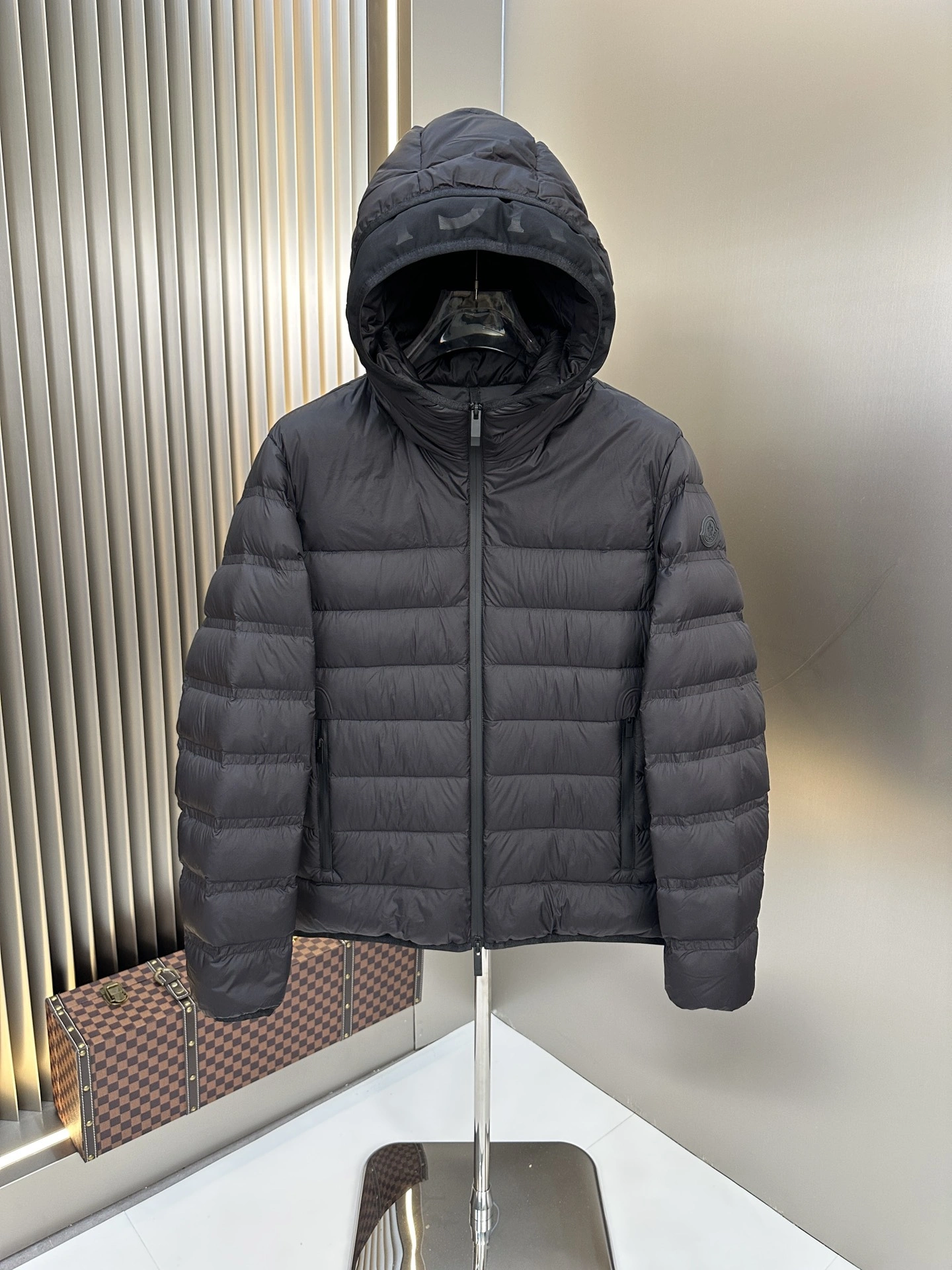 Moncler Down Jackets EasyCare 146175
