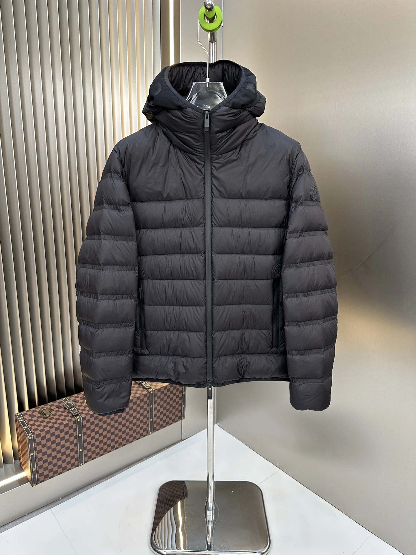 Moncler Down Jackets EasyCare 146175