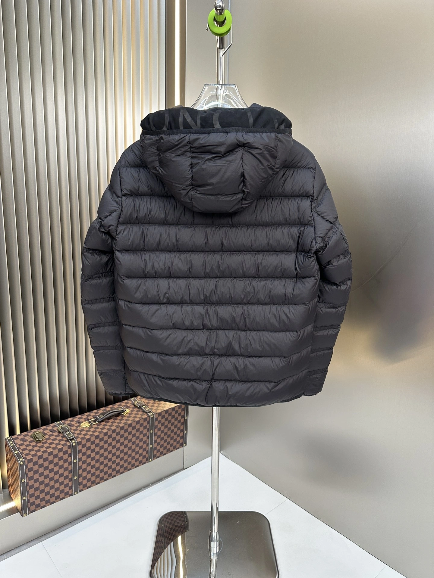 Moncler Down Jackets EasyCare 146175