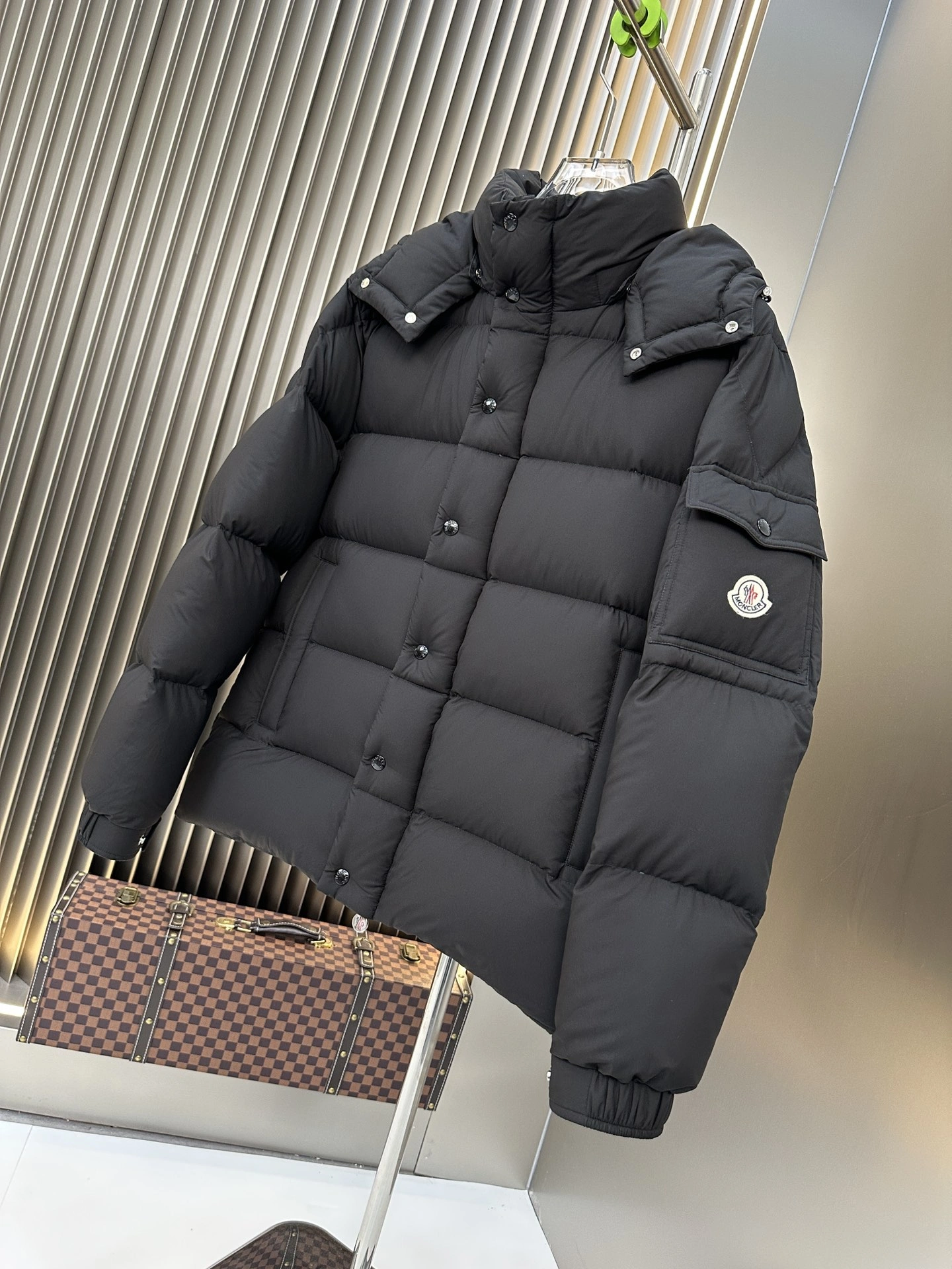 RelaxedFit Moncler Down Jackets 146173