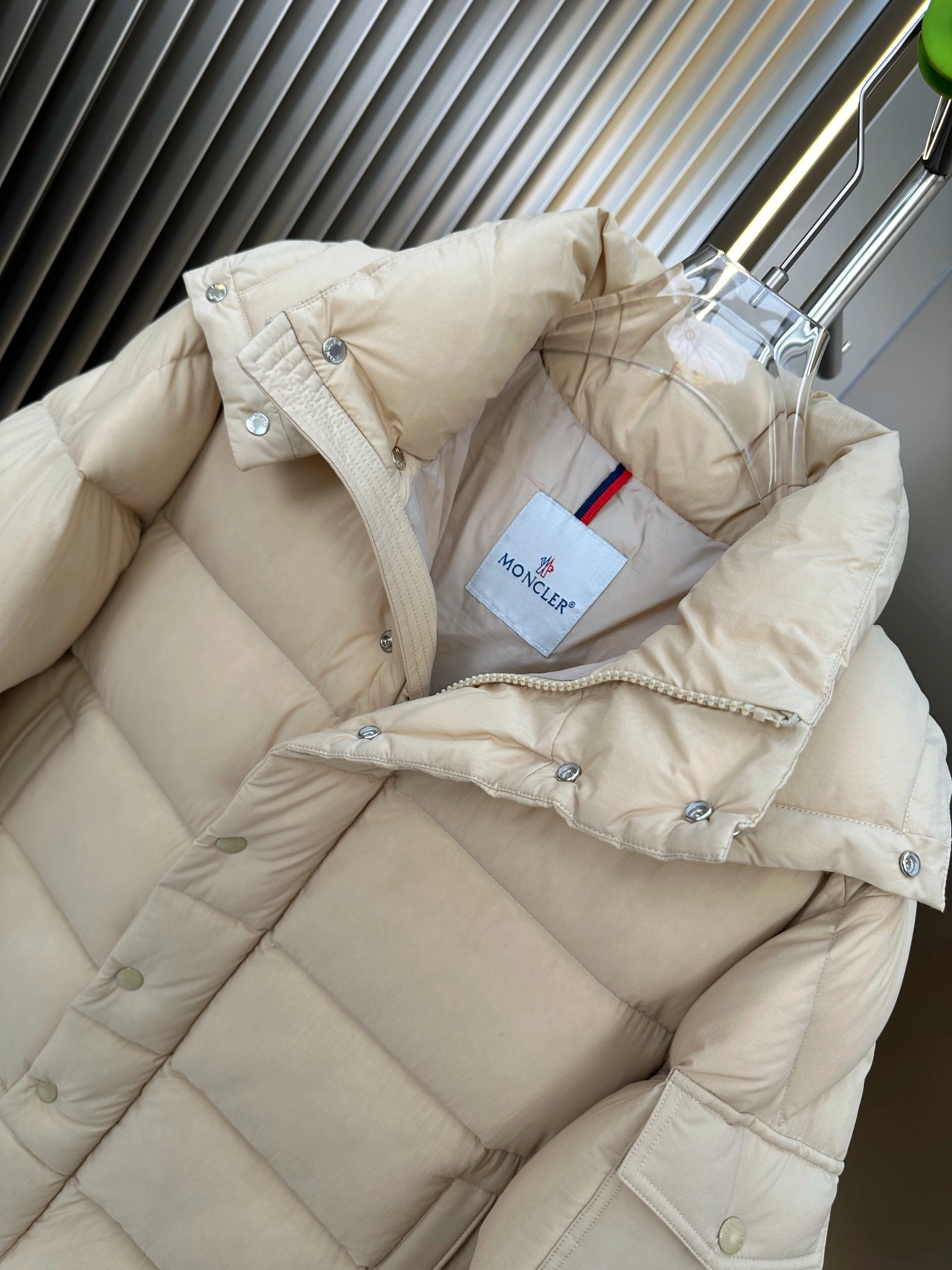Affordable Moncler Down Jackets 146166
