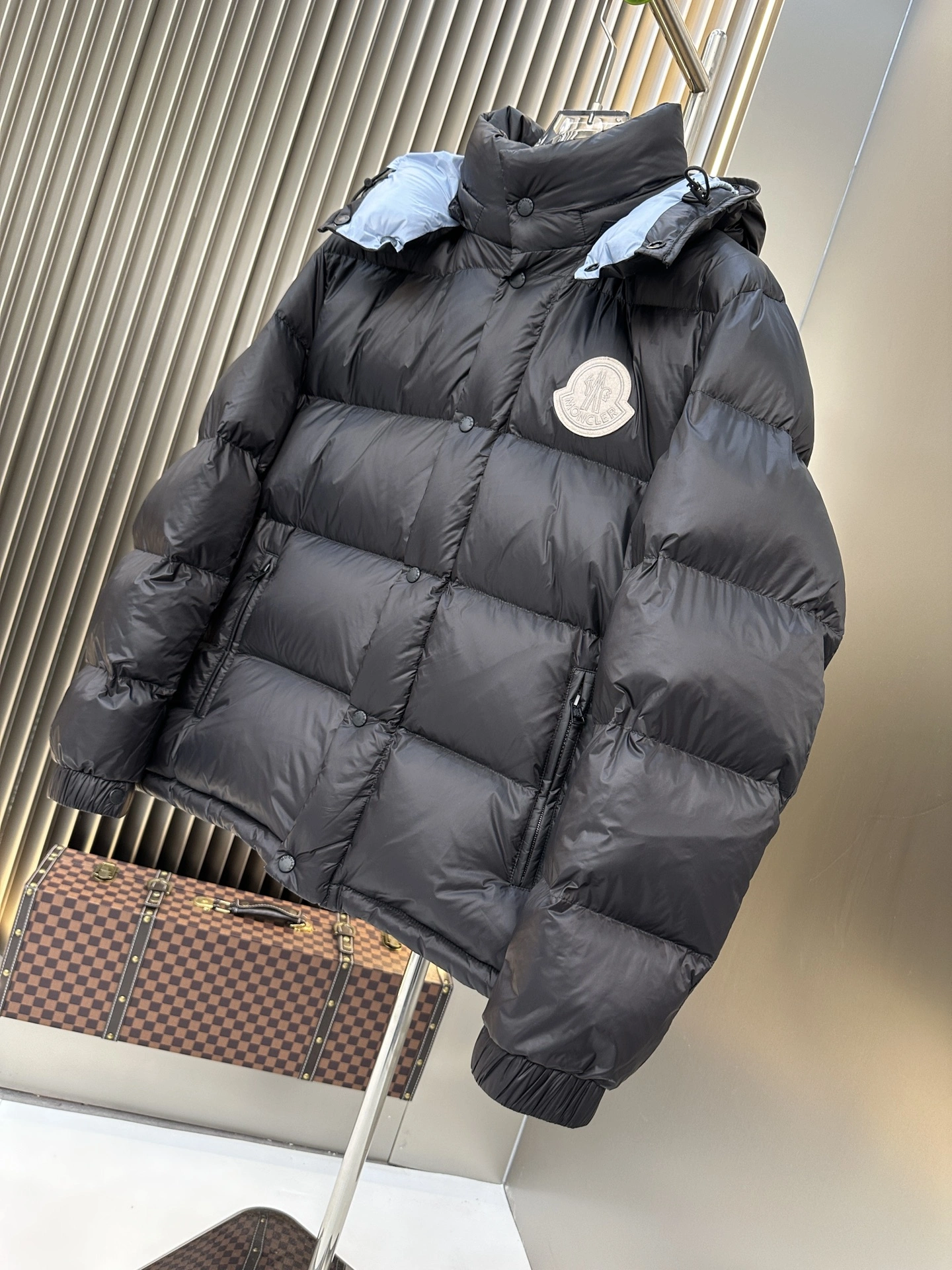 Original Moncler Down Jackets 146179