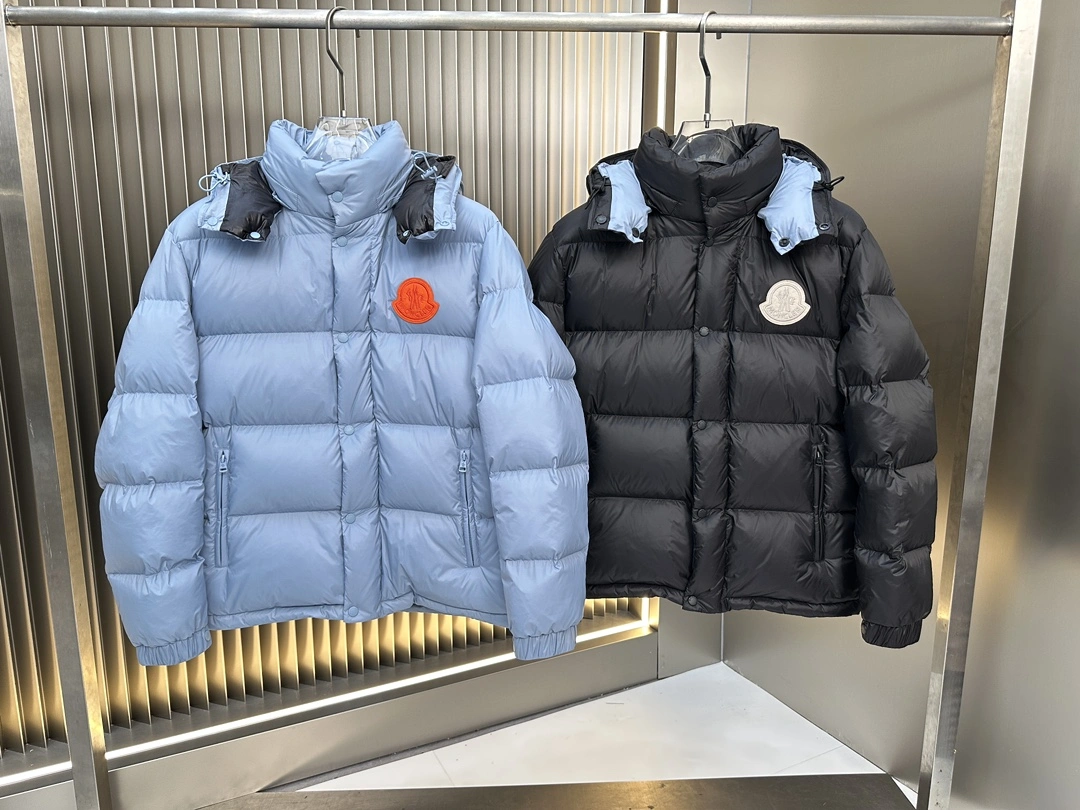 Moncler Down Jackets Bright 146171
