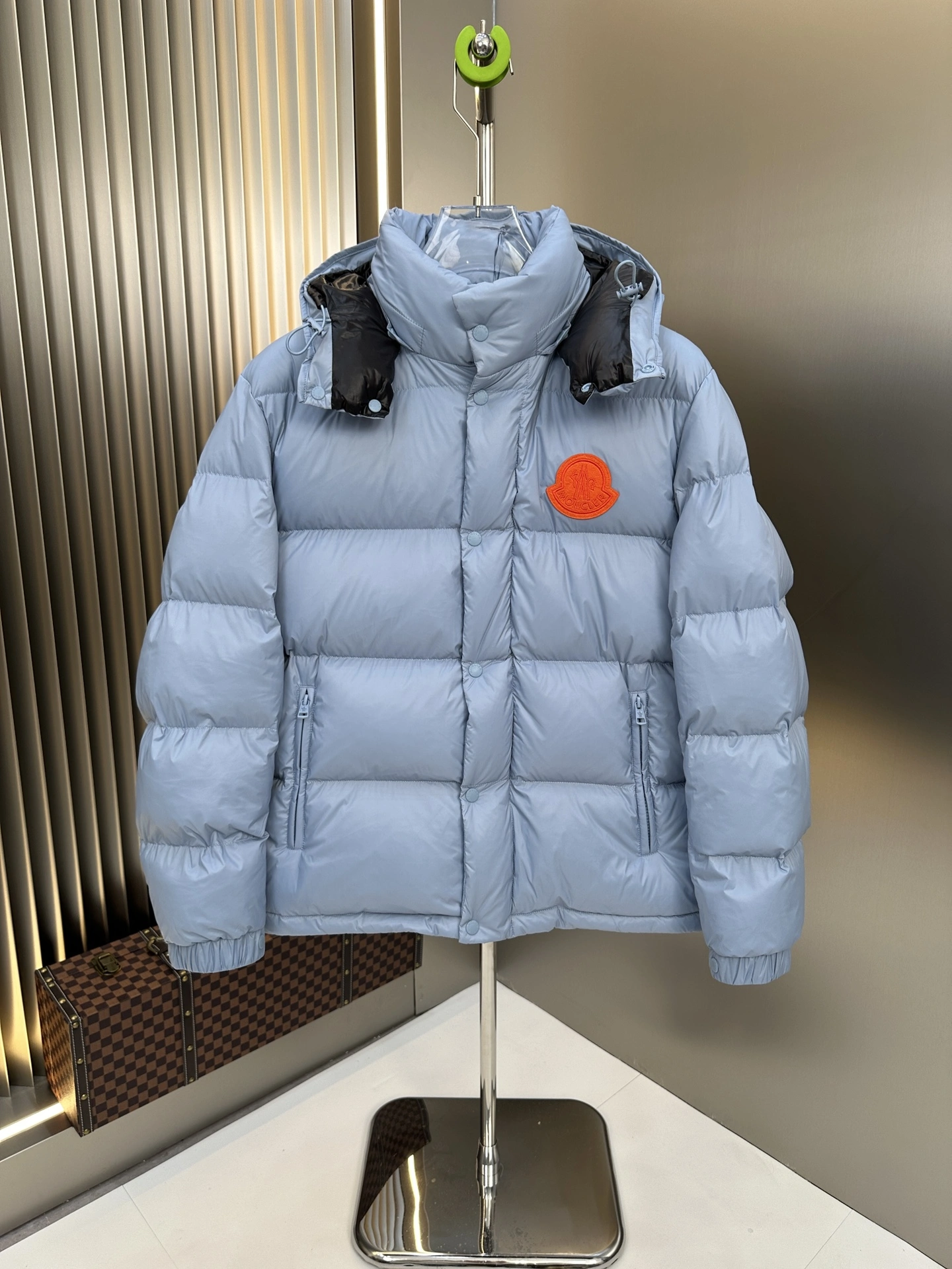 Moncler Down Jackets Bright 146171