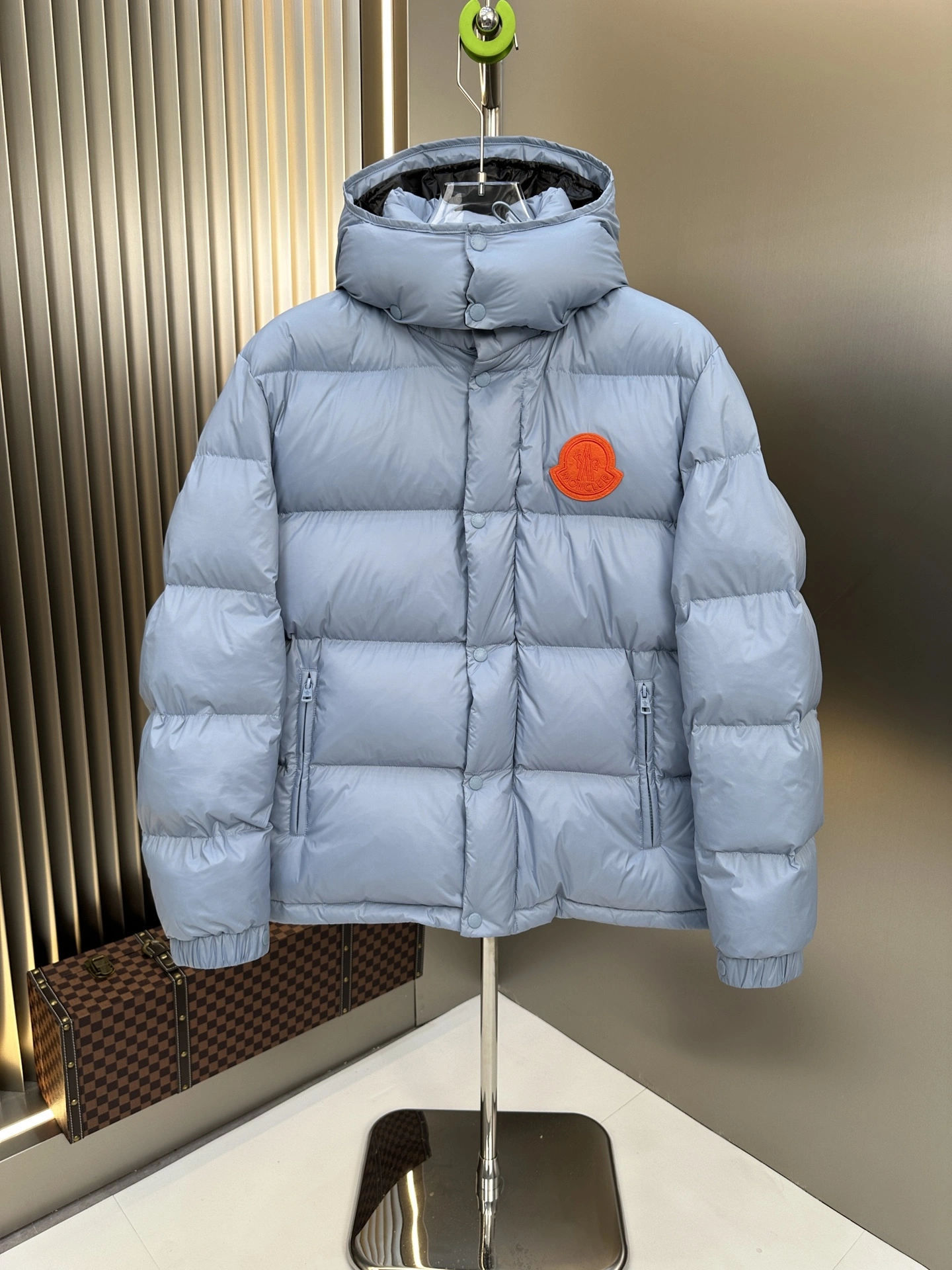 Moncler Down Jackets Bright 146171