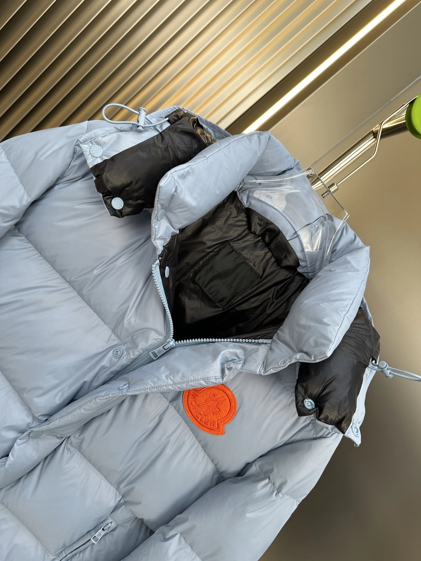 Moncler Down Jackets Bright 146171