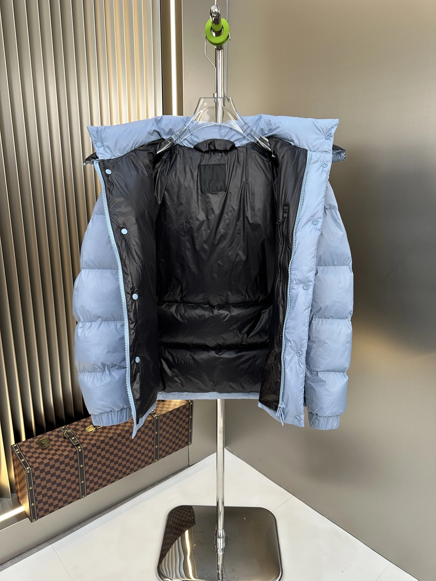 Moncler Down Jackets Bright 146171