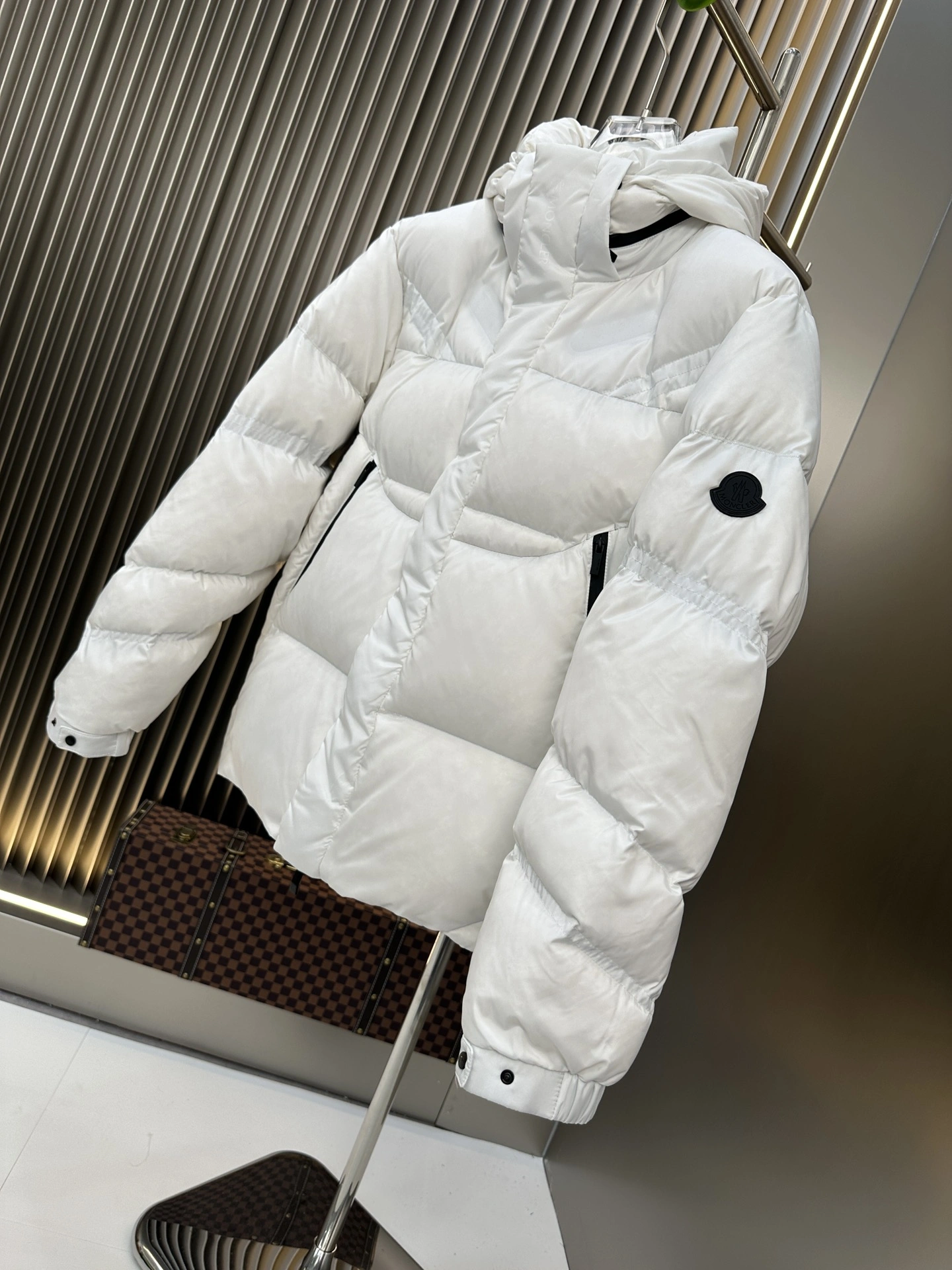 Moncler Down Jackets RelaxedFit 146182