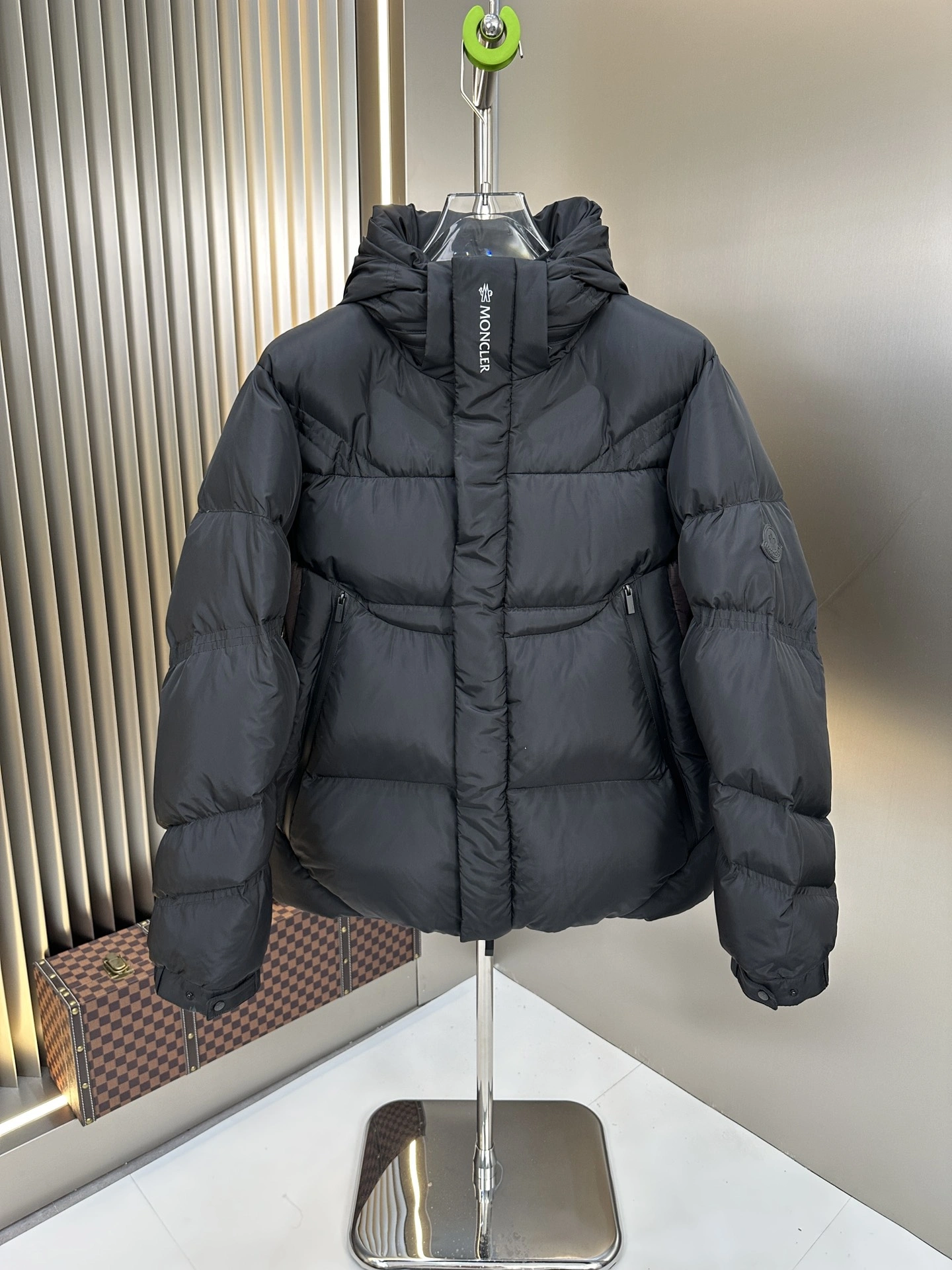 Reliable Moncler Down Jackets 146163
