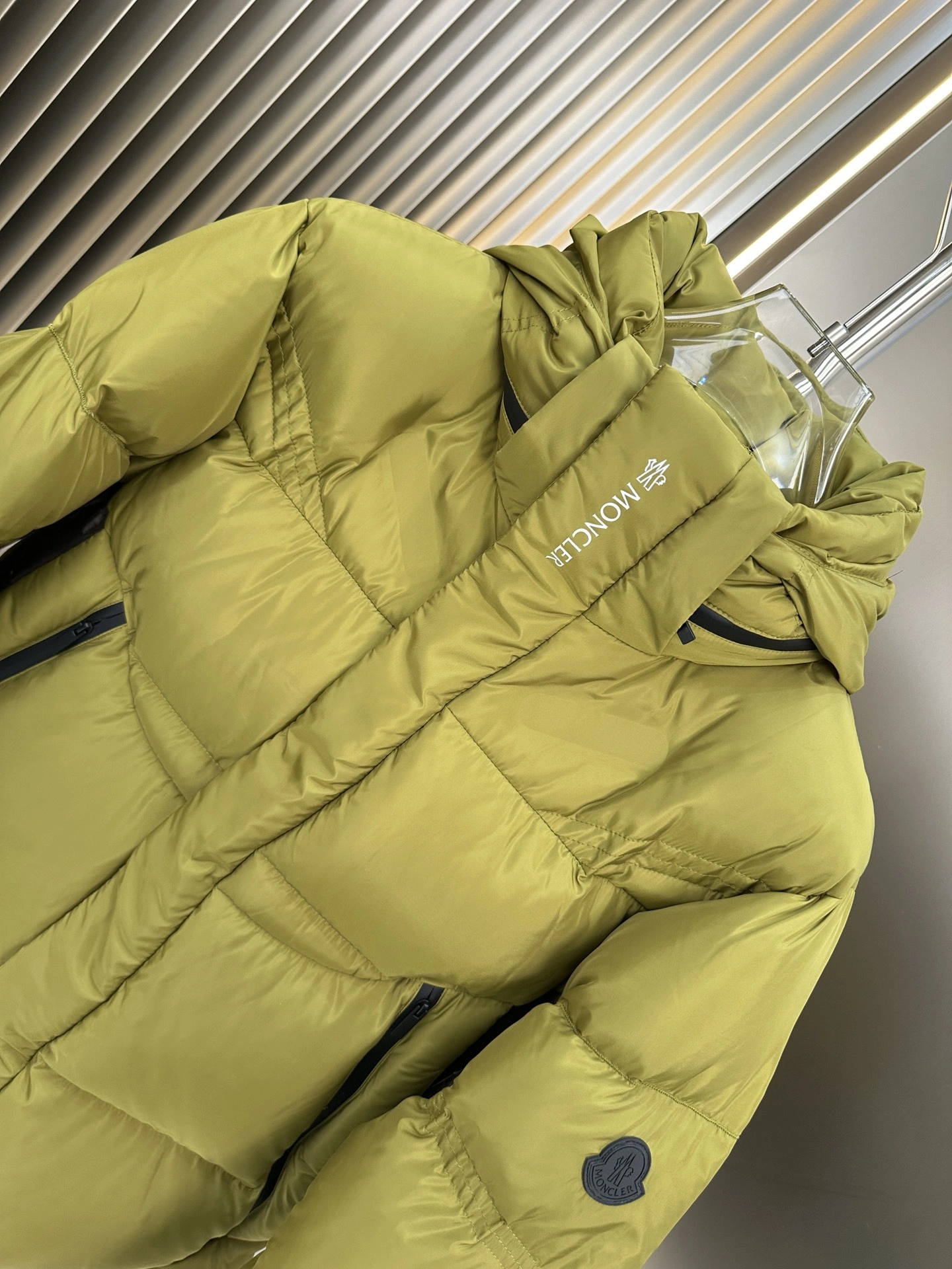 Moncler Down Jackets Sustainable 146169