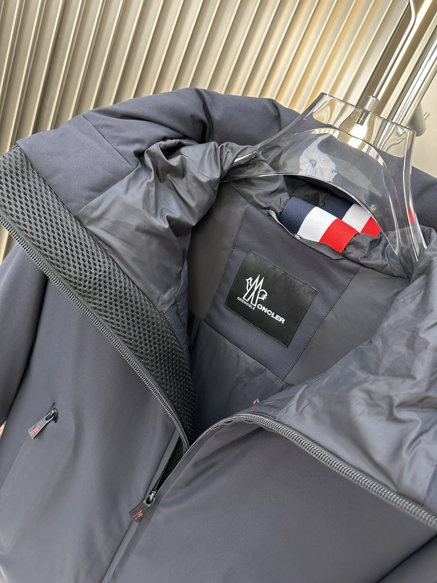 Moncler Down Jackets Stylish 146185