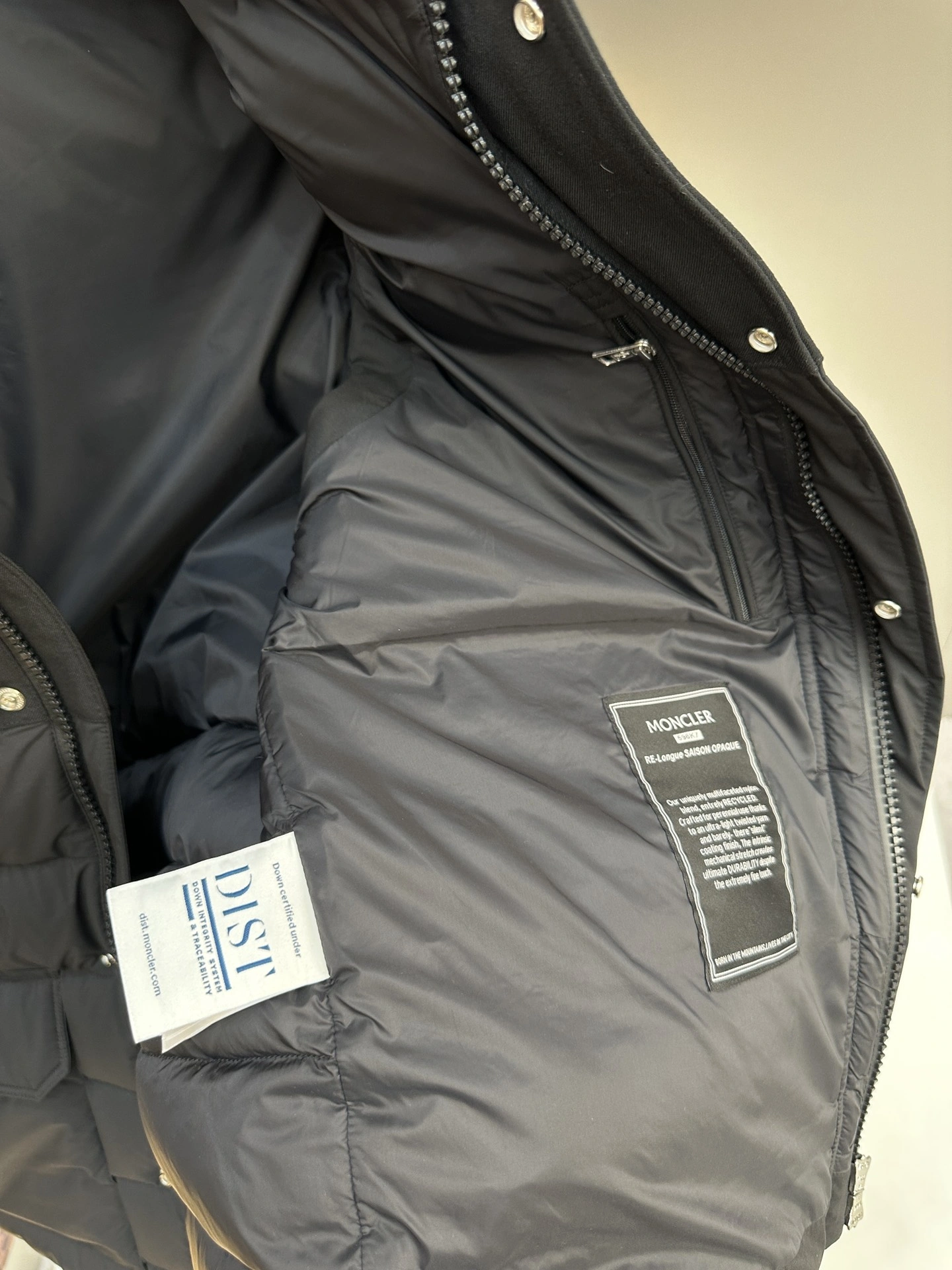 Moncler Down Jackets Reliable 146160