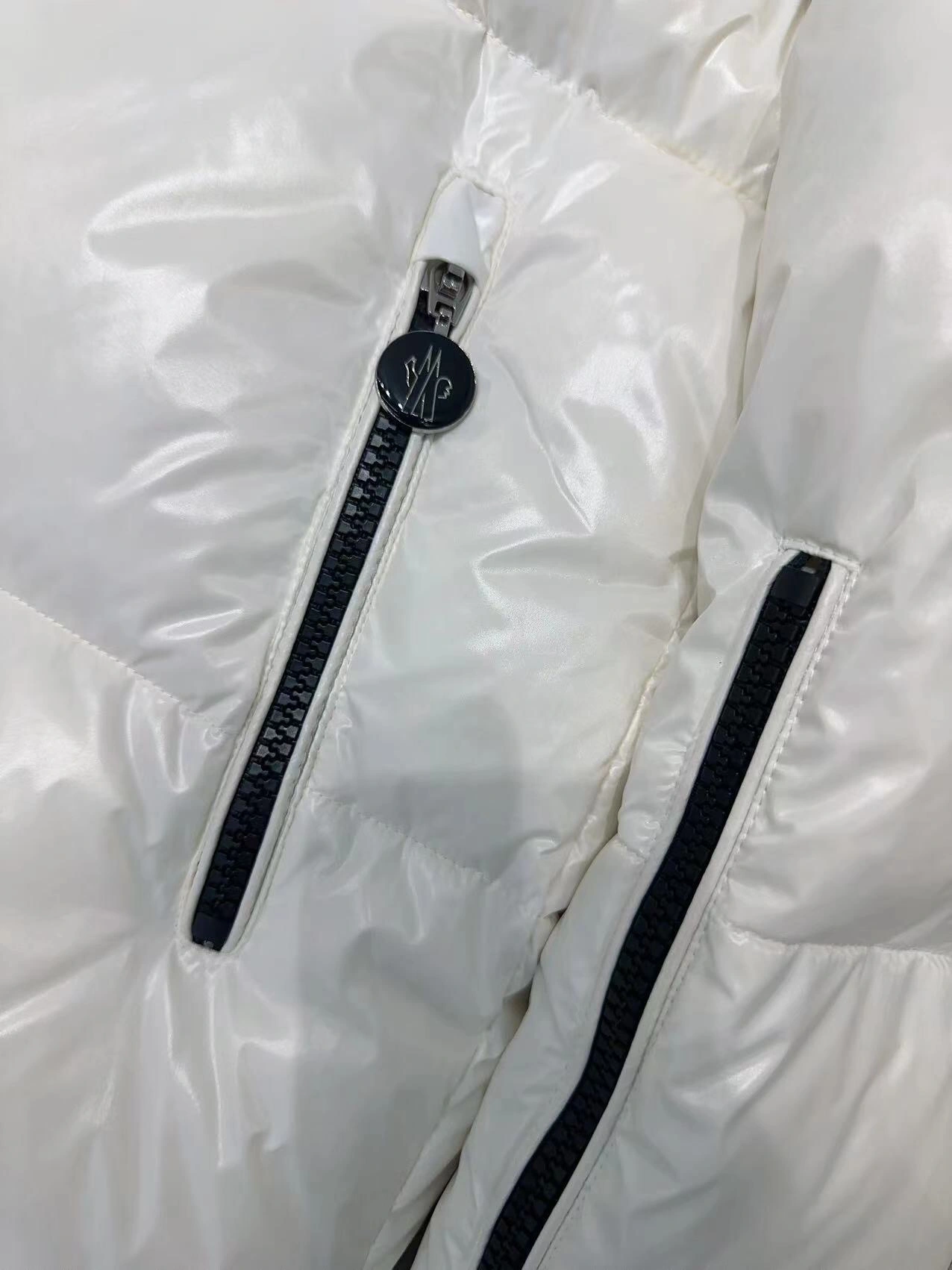 Moncler Down Jackets HighPerformance 146162