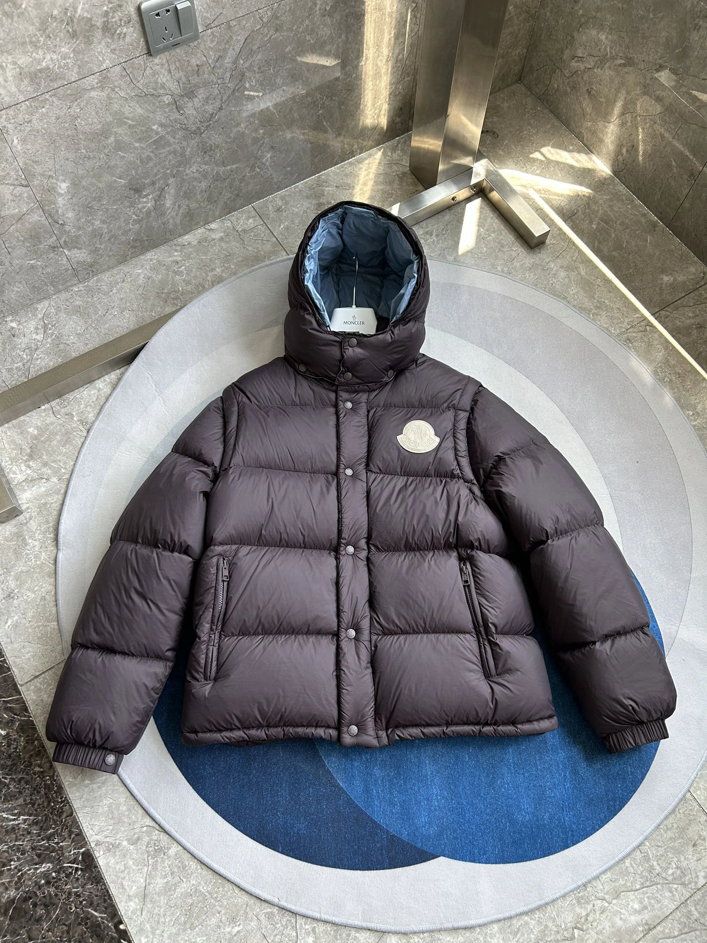 Contemporary Moncler Down Jackets 146172