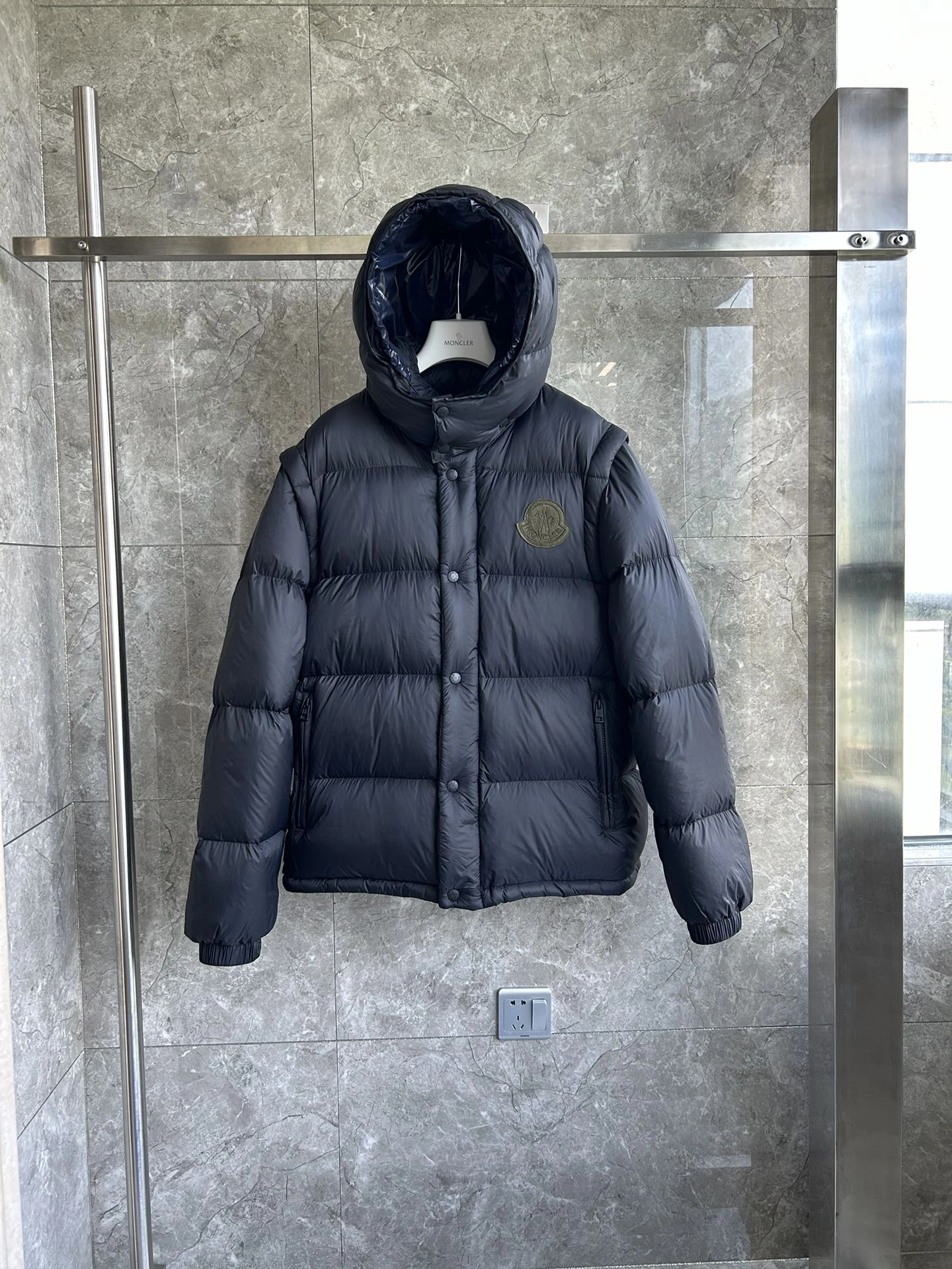 Moncler Down Jackets Casual 146177