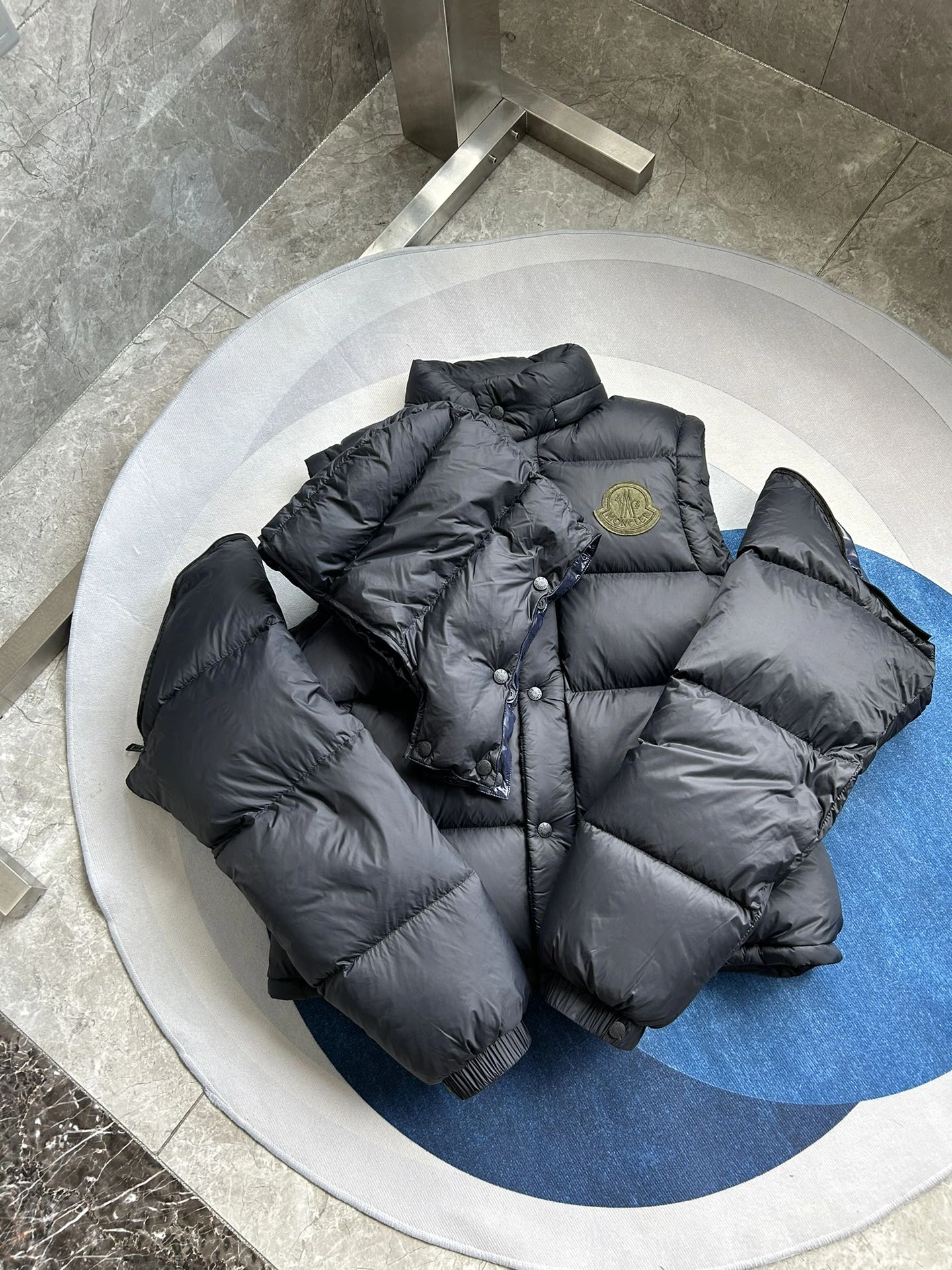 Moncler Down Jackets Casual 146177