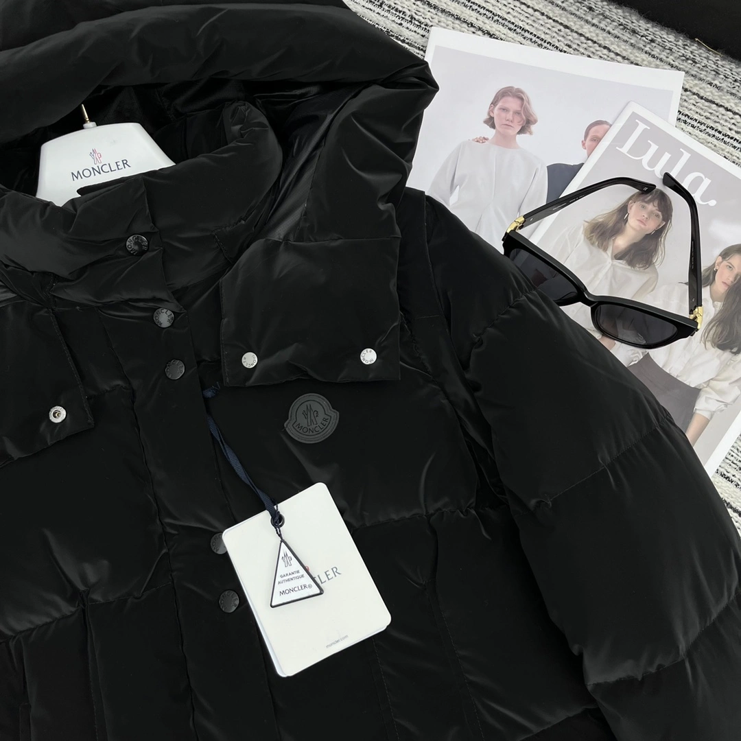 Resilient Moncler Down Jackets 146231