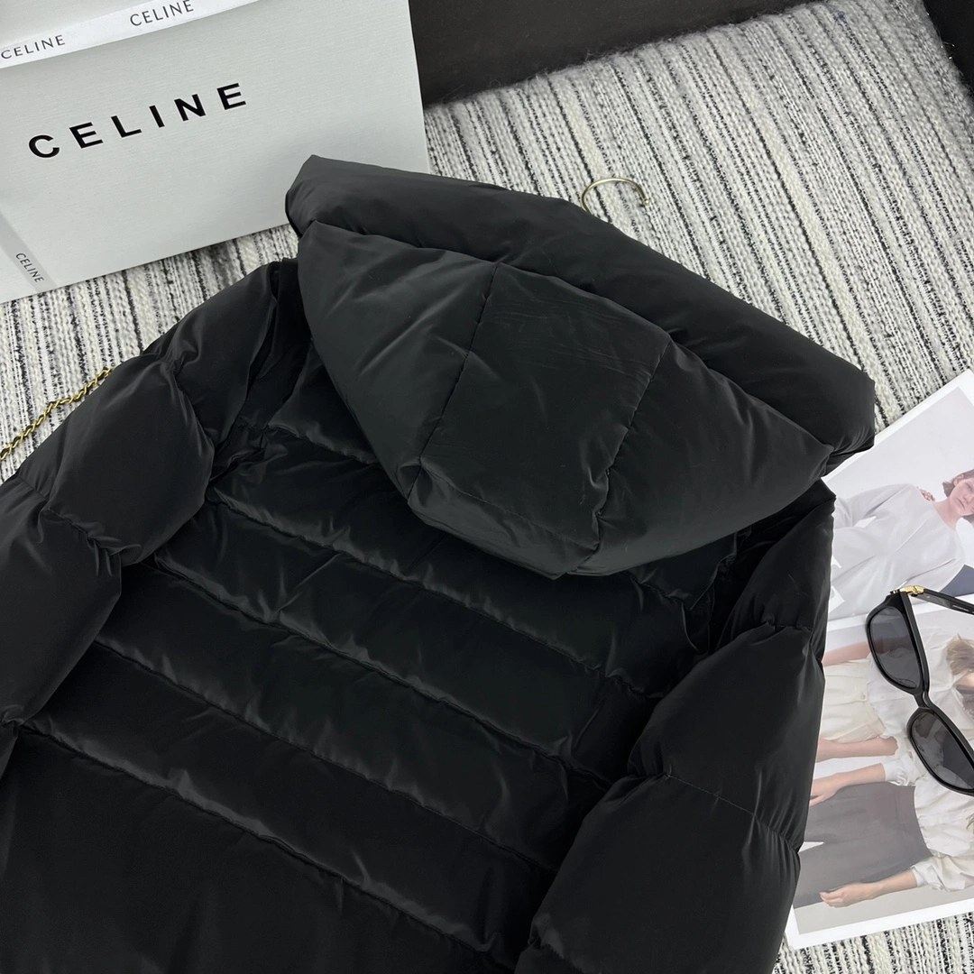 Resilient Moncler Down Jackets 146231