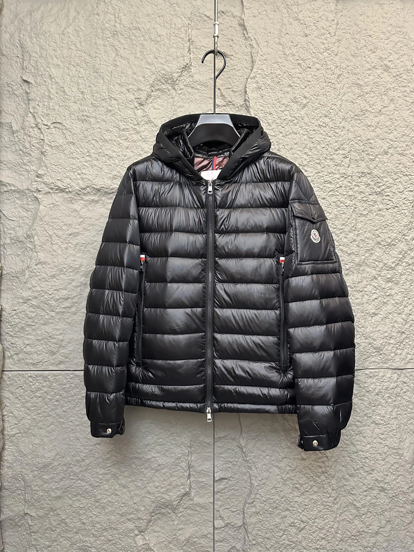Moncler Down Jackets Fashionable 146156