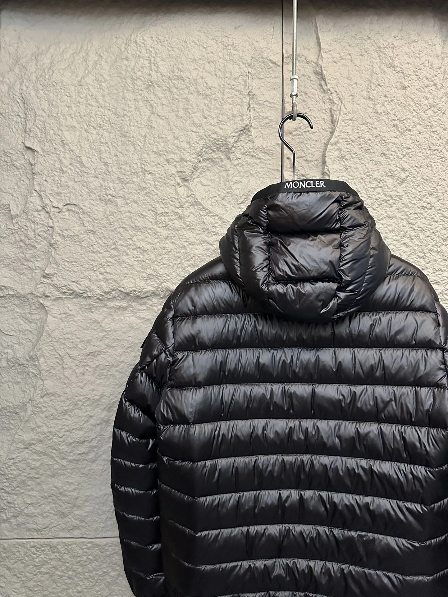 Moncler Down Jackets Fashionable 146156