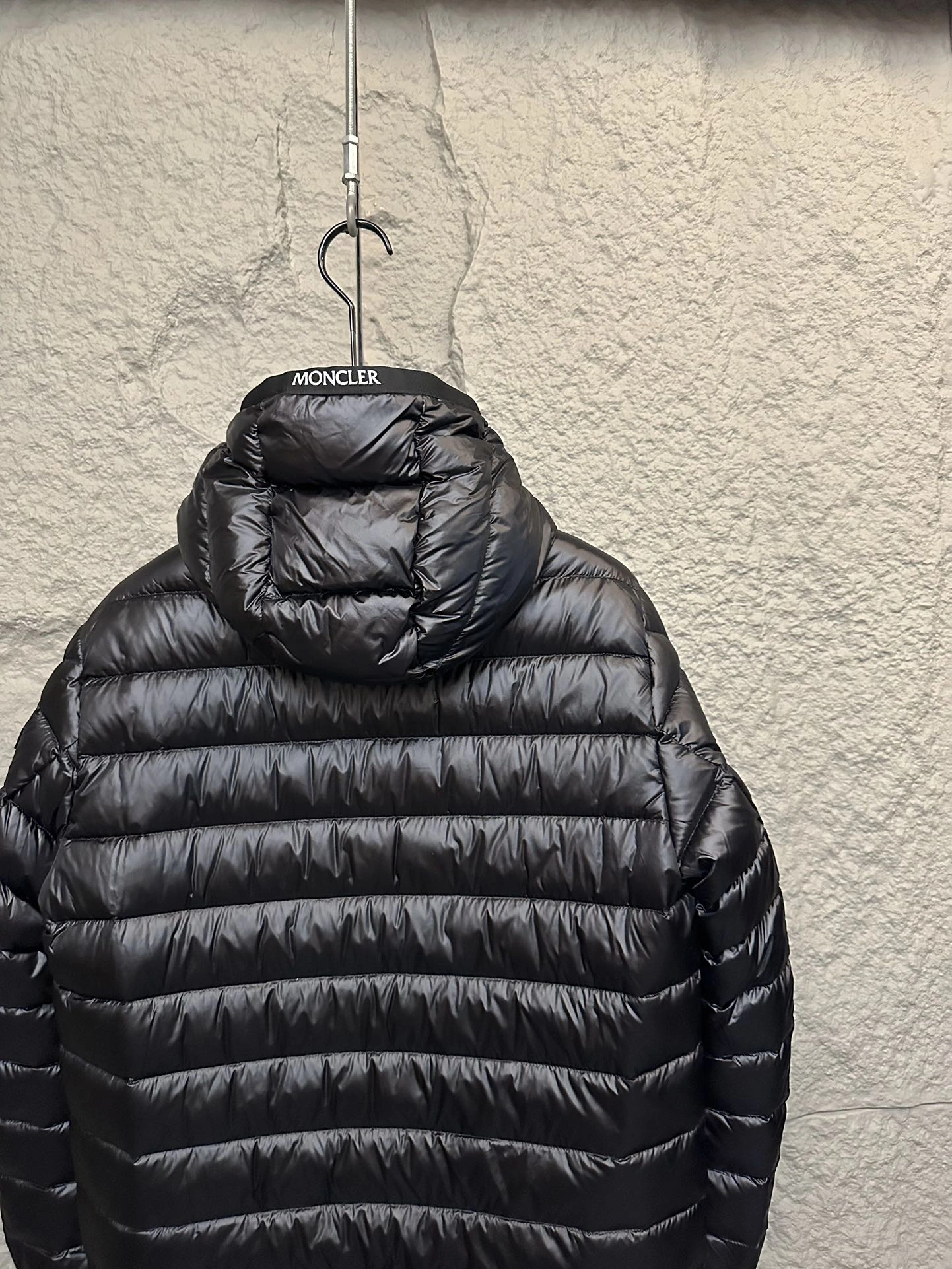 Moncler Down Jackets Fashionable 146156