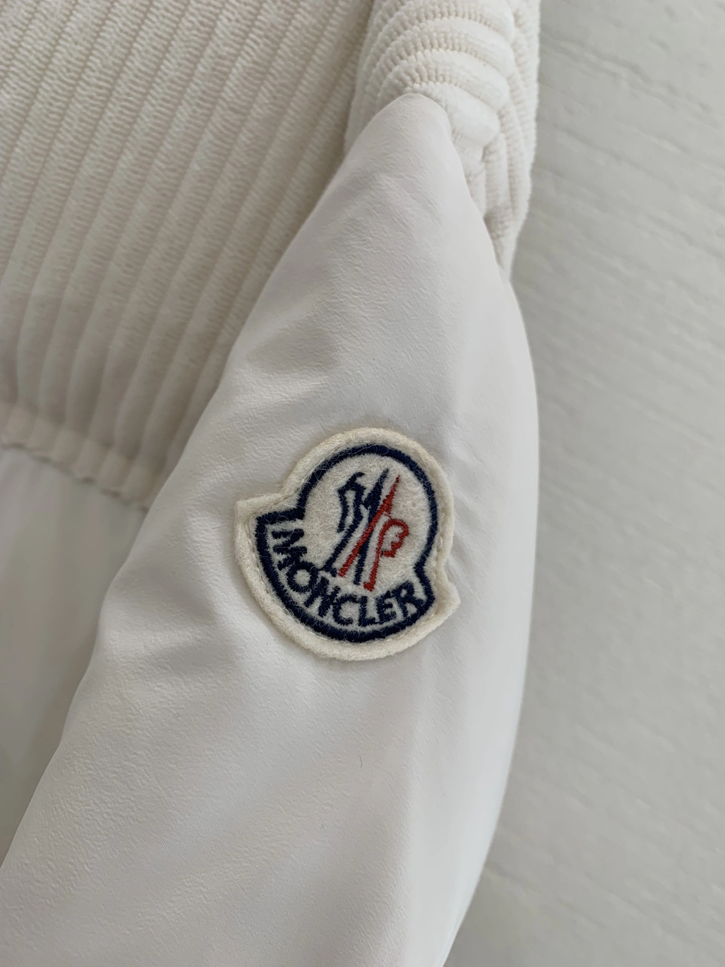 EasyMatch Moncler Down Jackets 146158