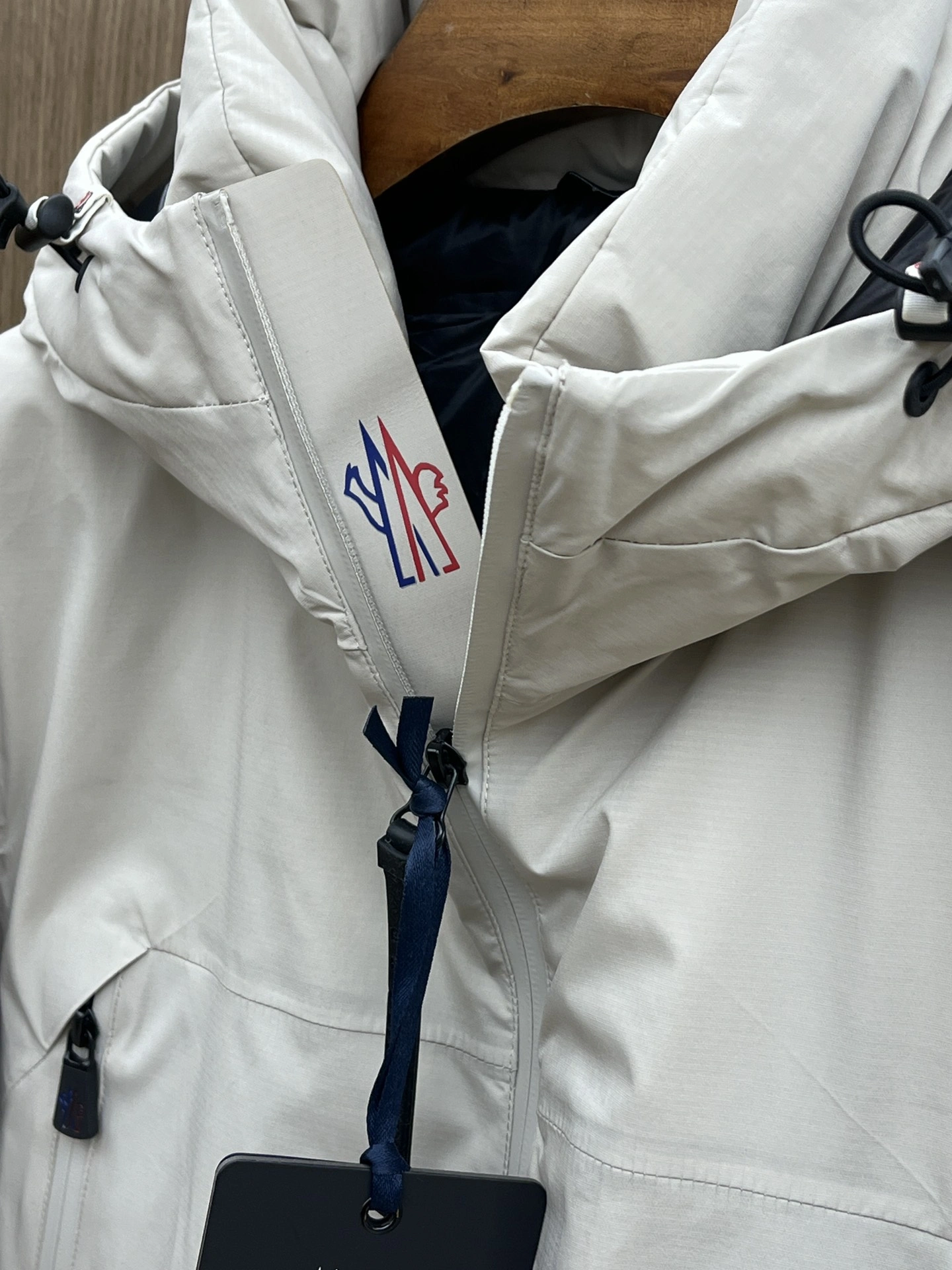 Moncler Down Jackets OnTrend 146161