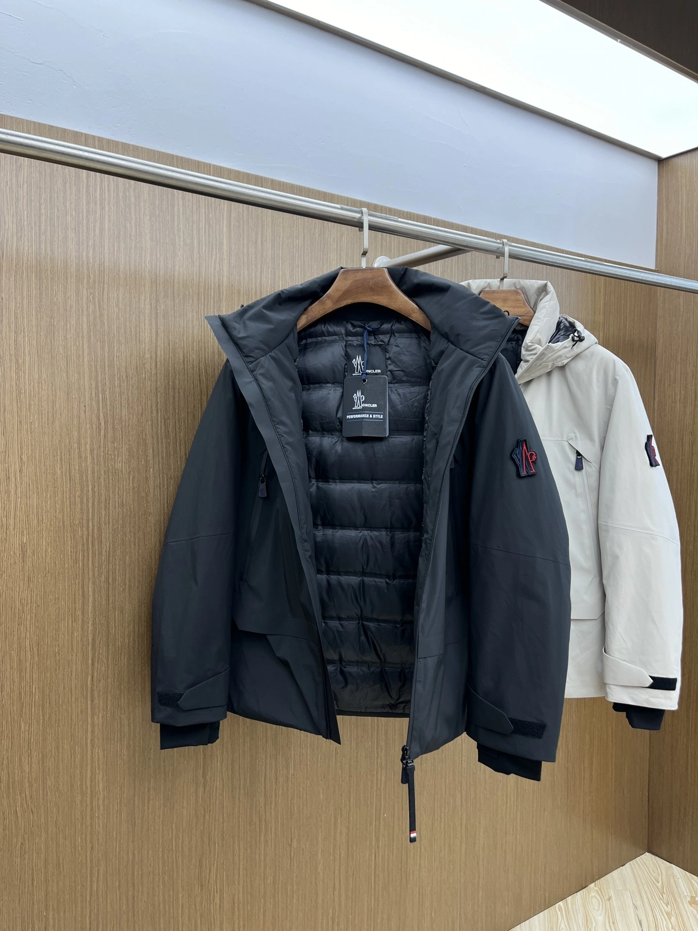 Practical Moncler Down Jackets 146155