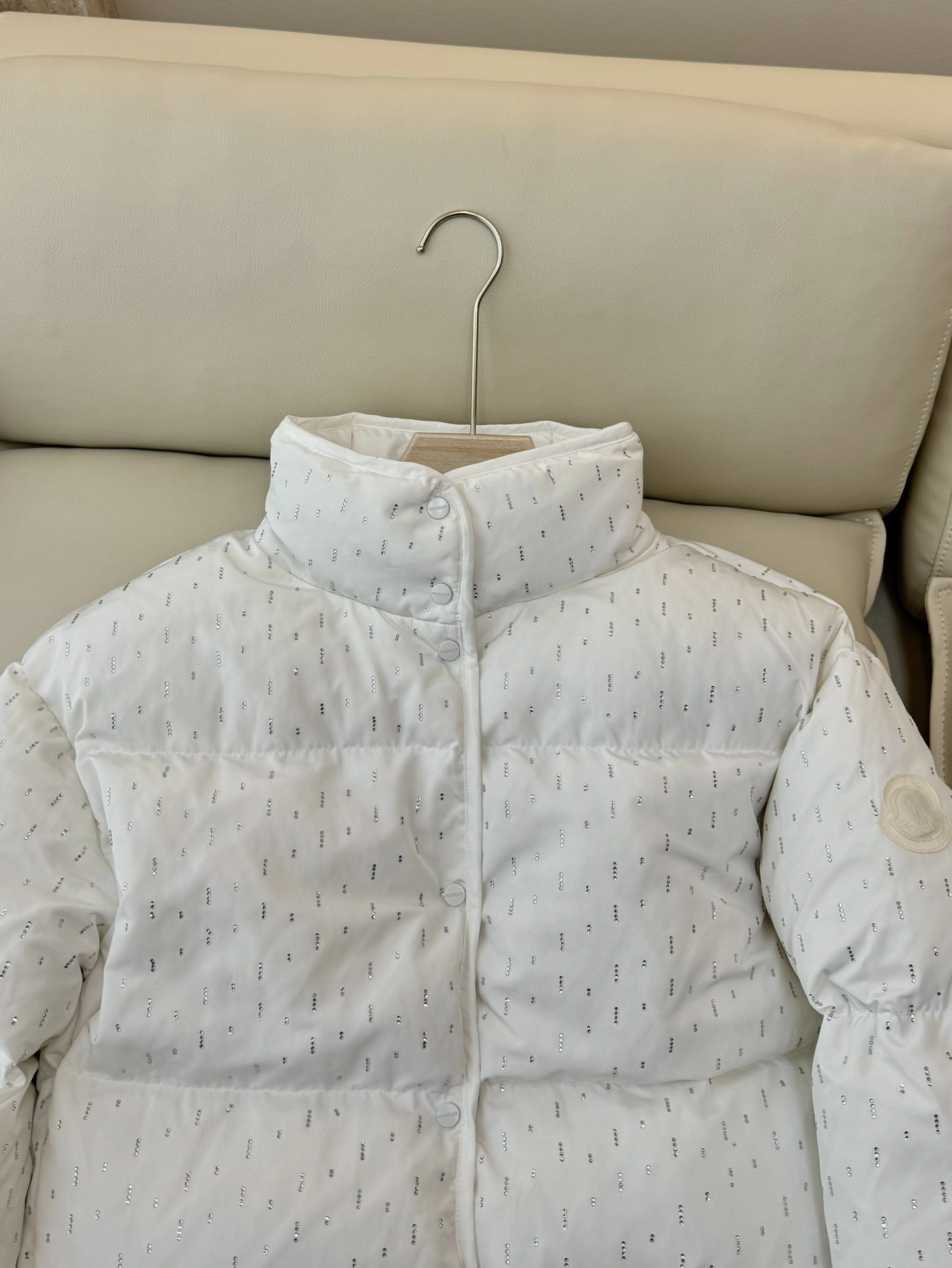 Moncler Down Jackets FashionForward 146167