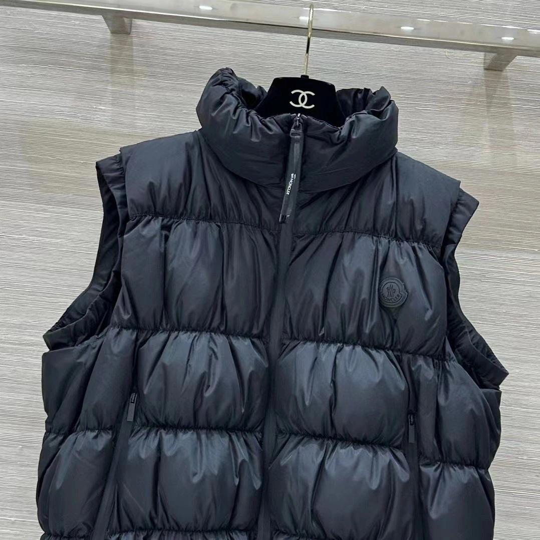 RelaxedFit Moncler Down Jackets 146154