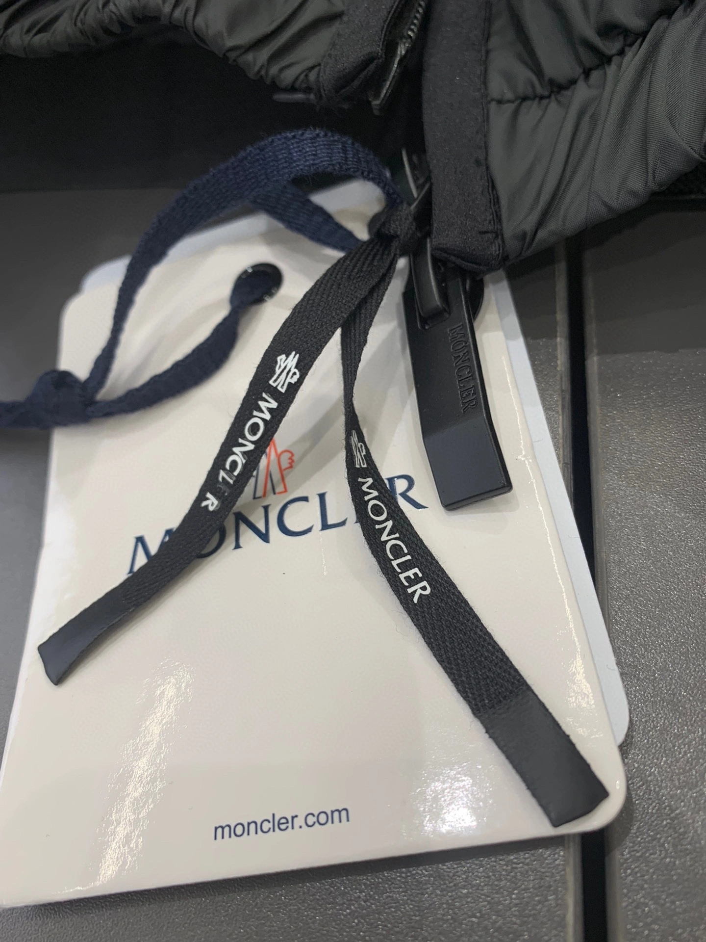RelaxedFit Moncler Down Jackets 146154