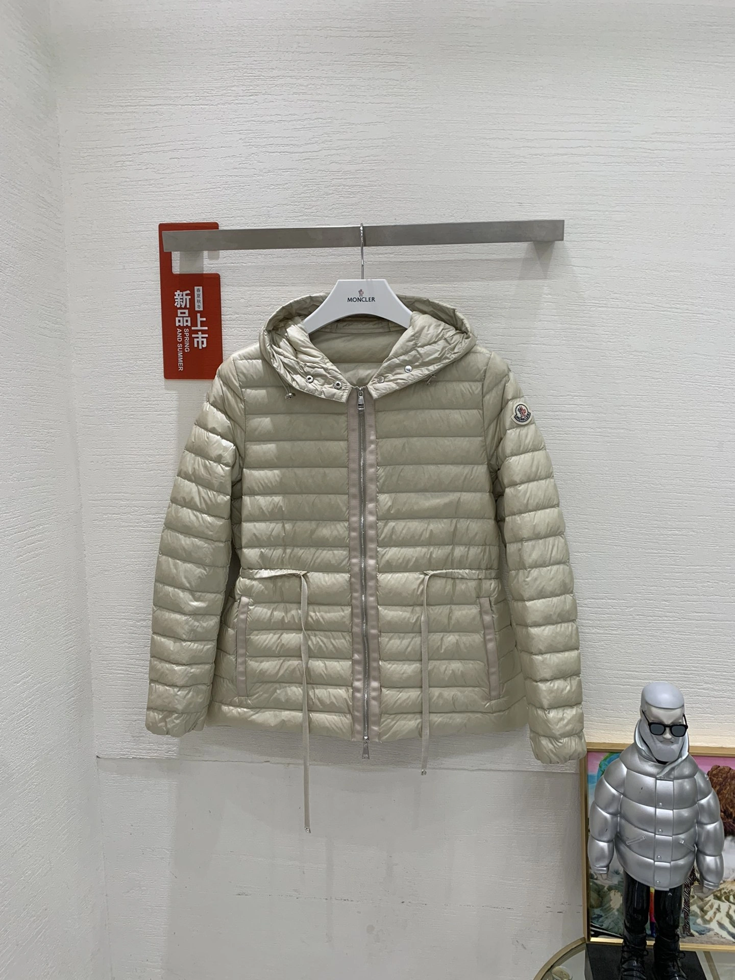 TravelReady Moncler Down Jackets 146153