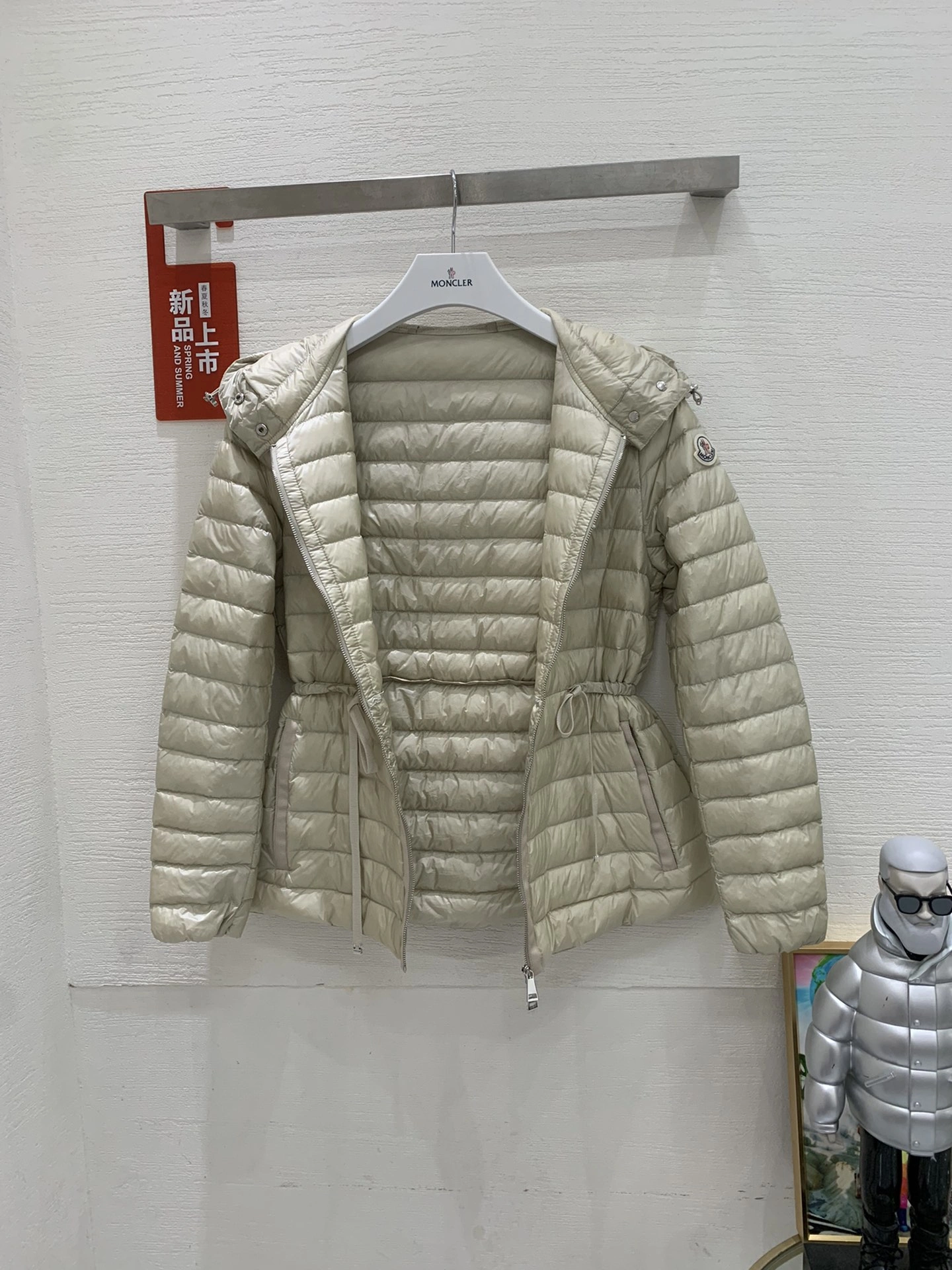 TravelReady Moncler Down Jackets 146153