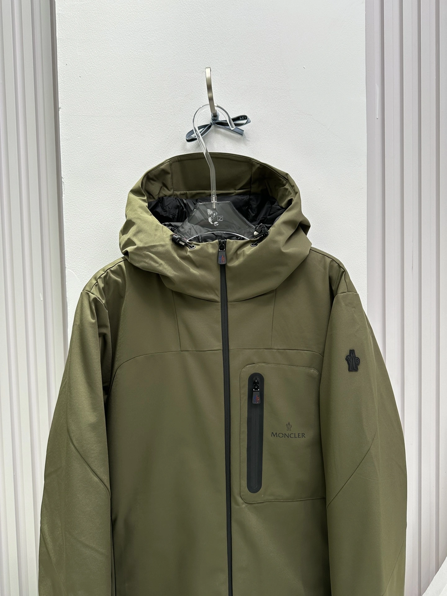 TravelReady Moncler Down Jackets 146149