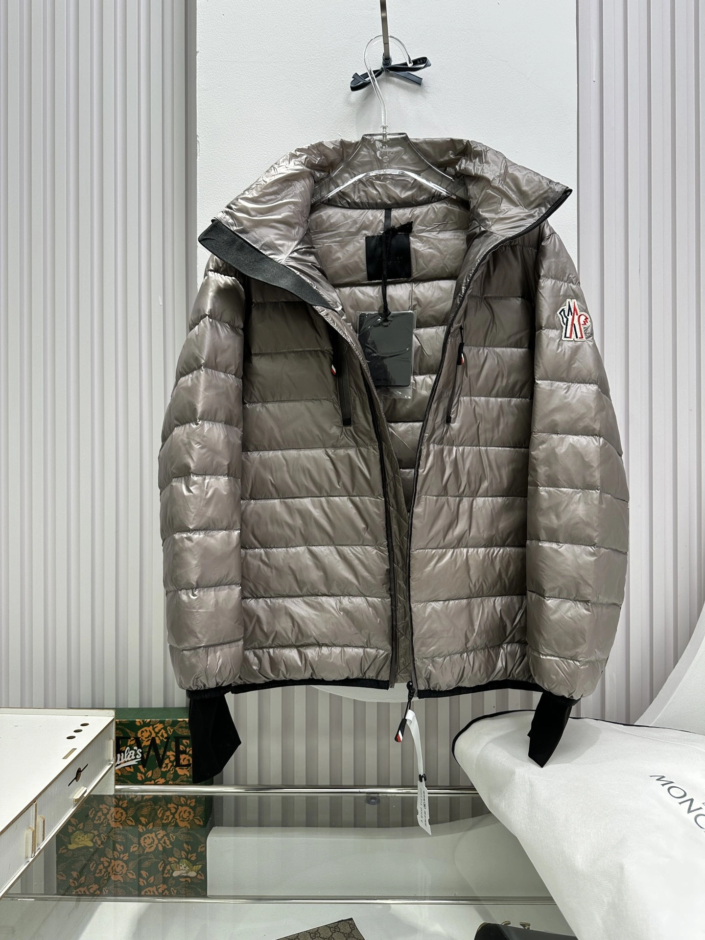 Flexible Moncler Down Jackets 146146