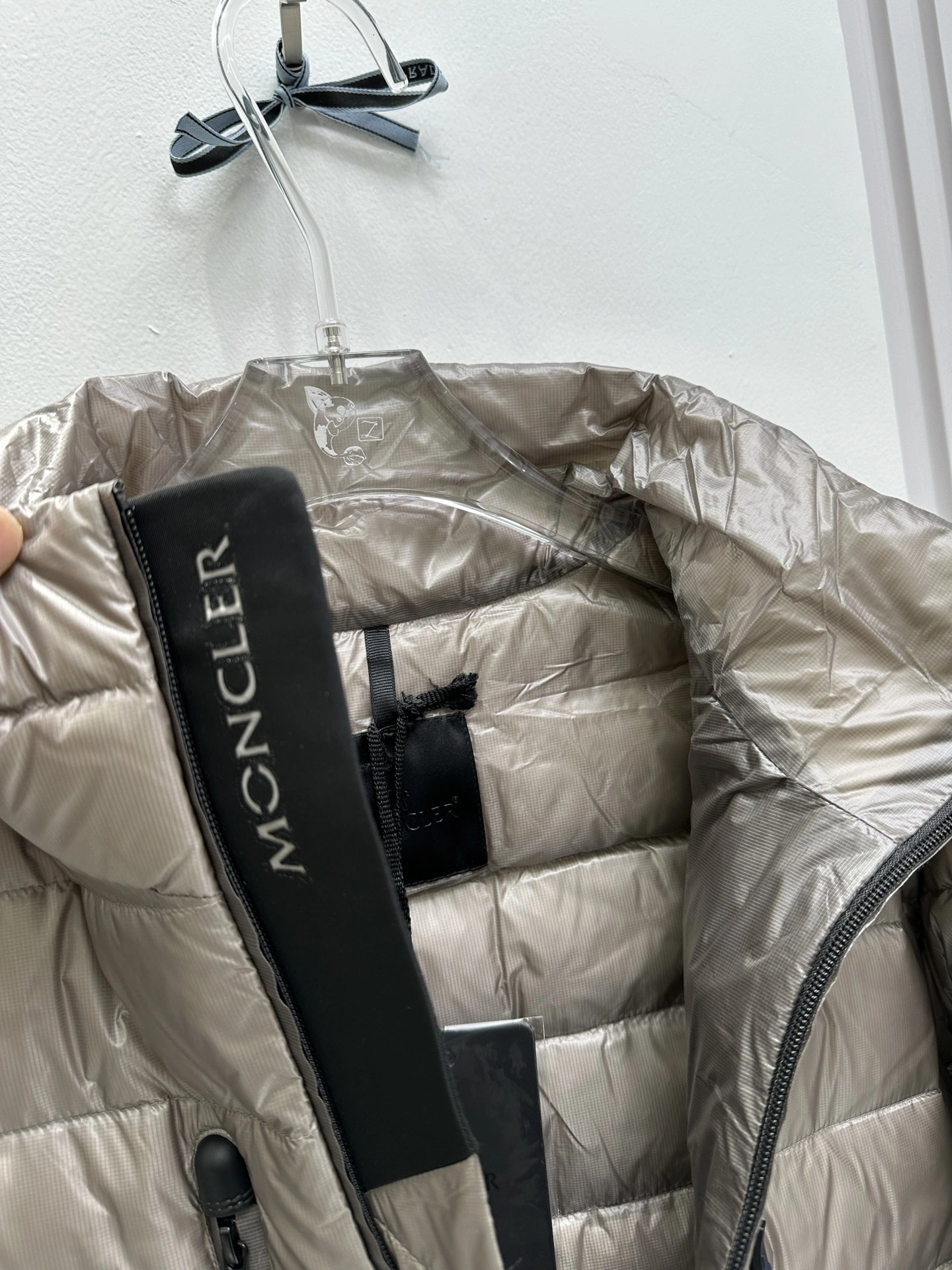 Flexible Moncler Down Jackets 146146
