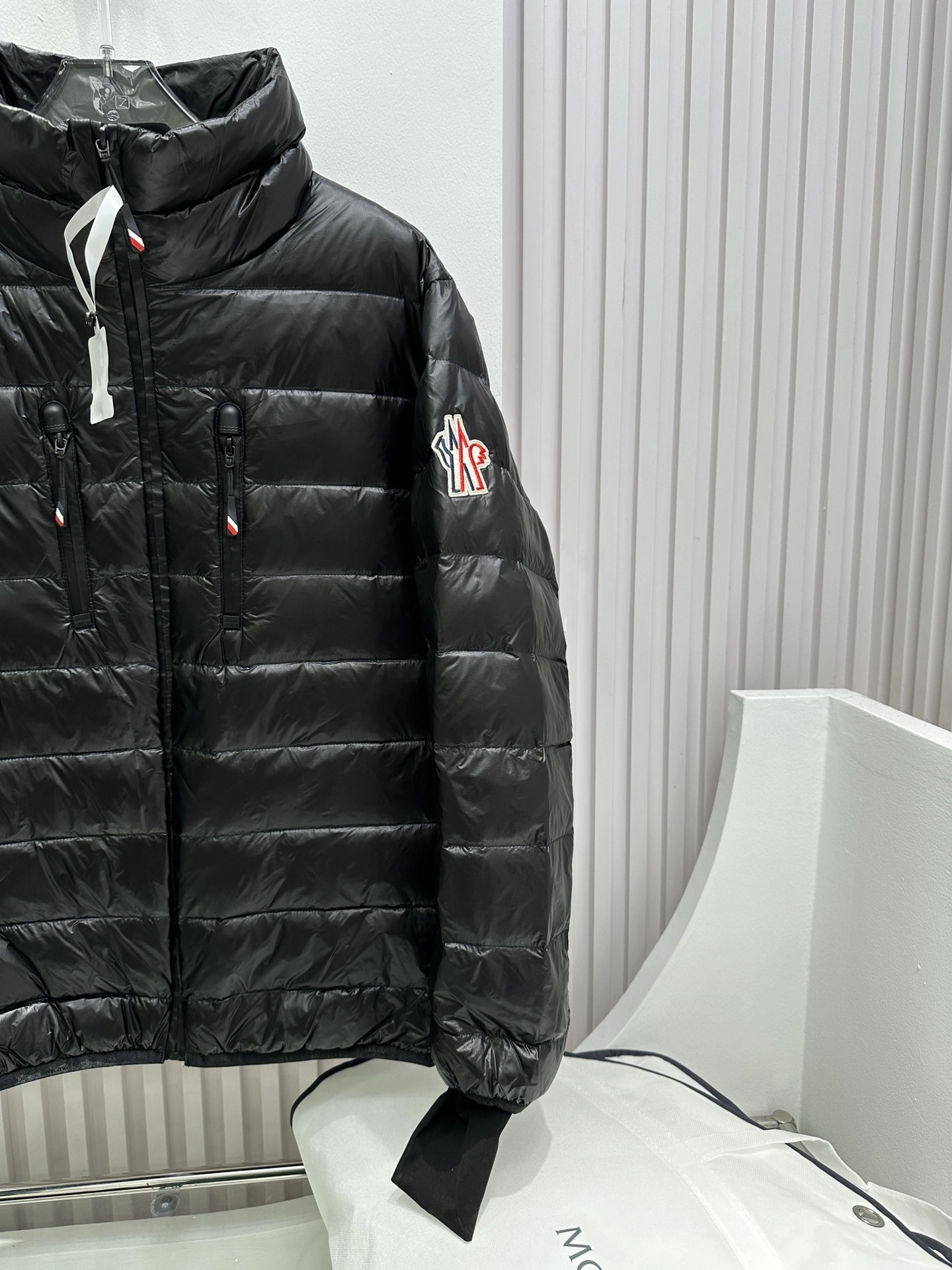 Moncler Down Jackets Tailored 146143