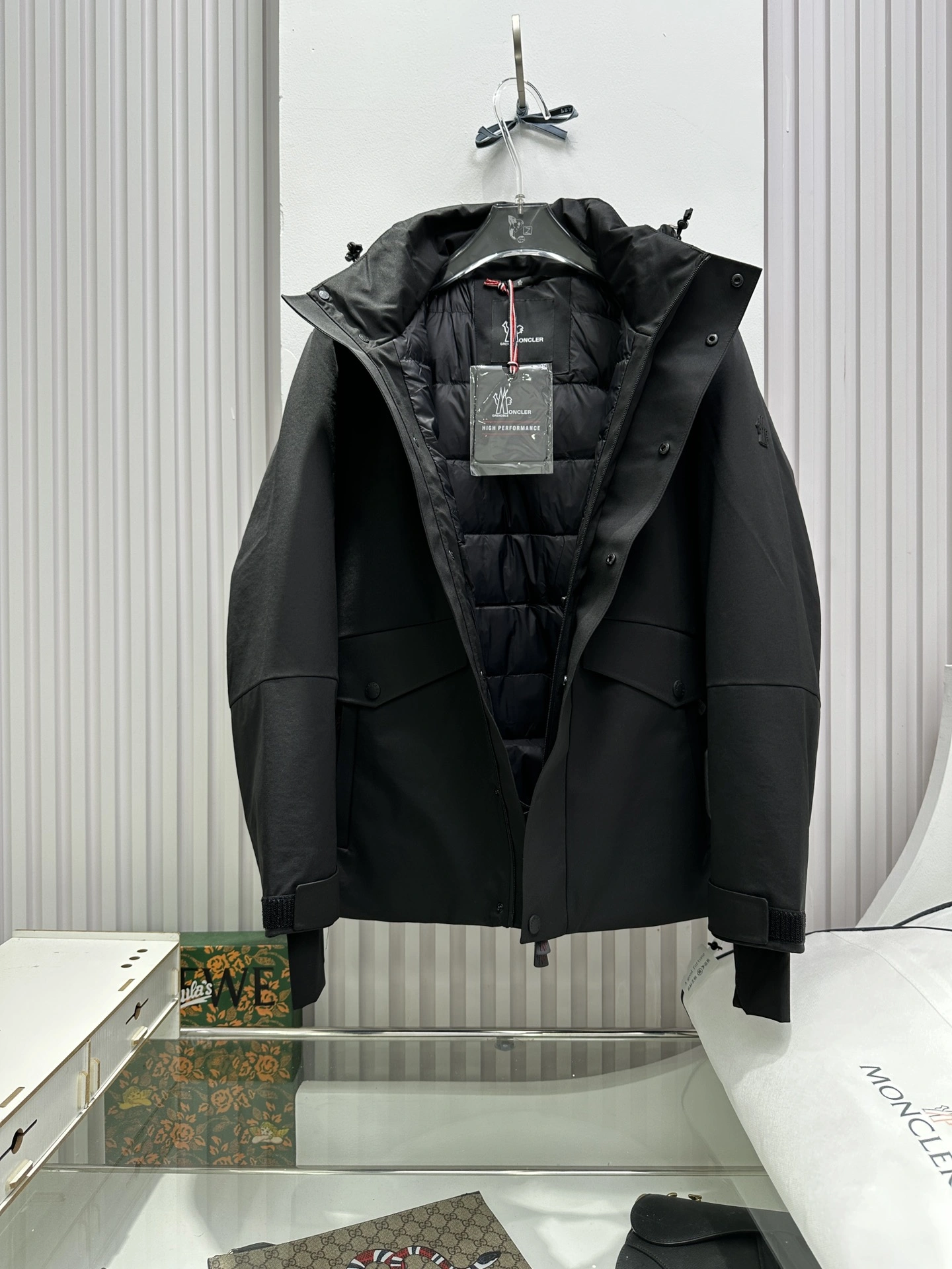 Moncler Down Jackets NewStyle 146129