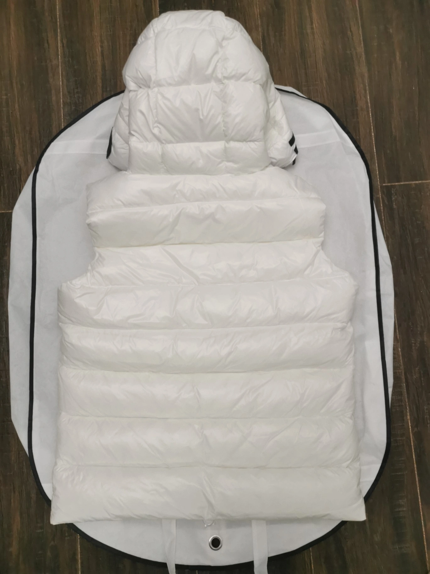 Attractive Moncler Down Jackets 146130