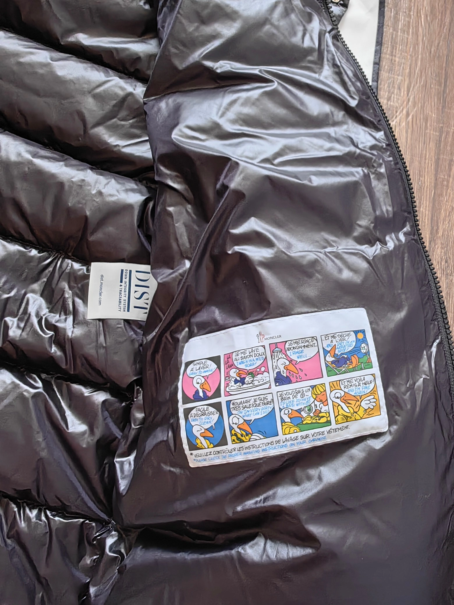 EyeCatching Moncler Down Jackets 146133