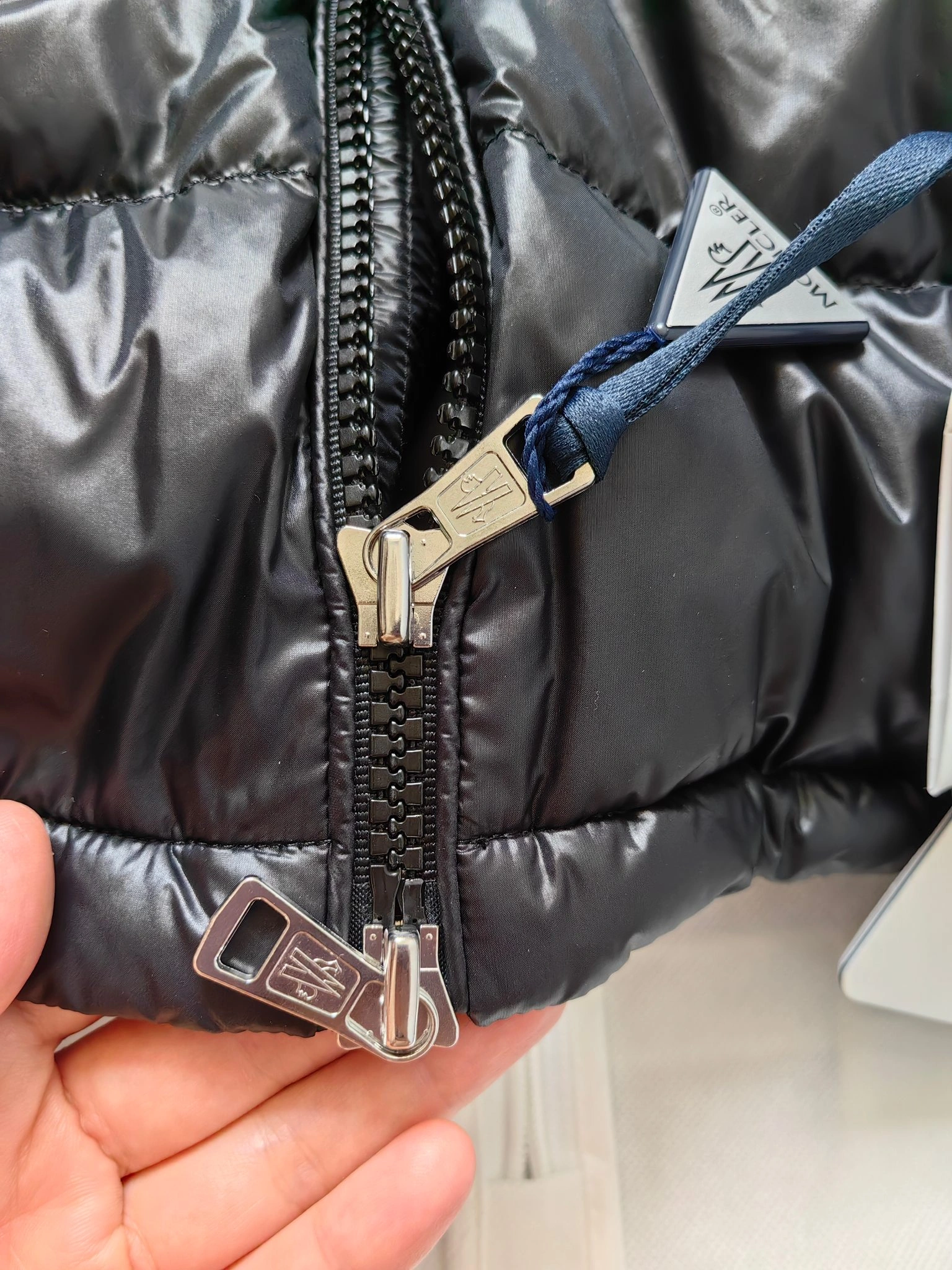 EyeCatching Moncler Down Jackets 146133
