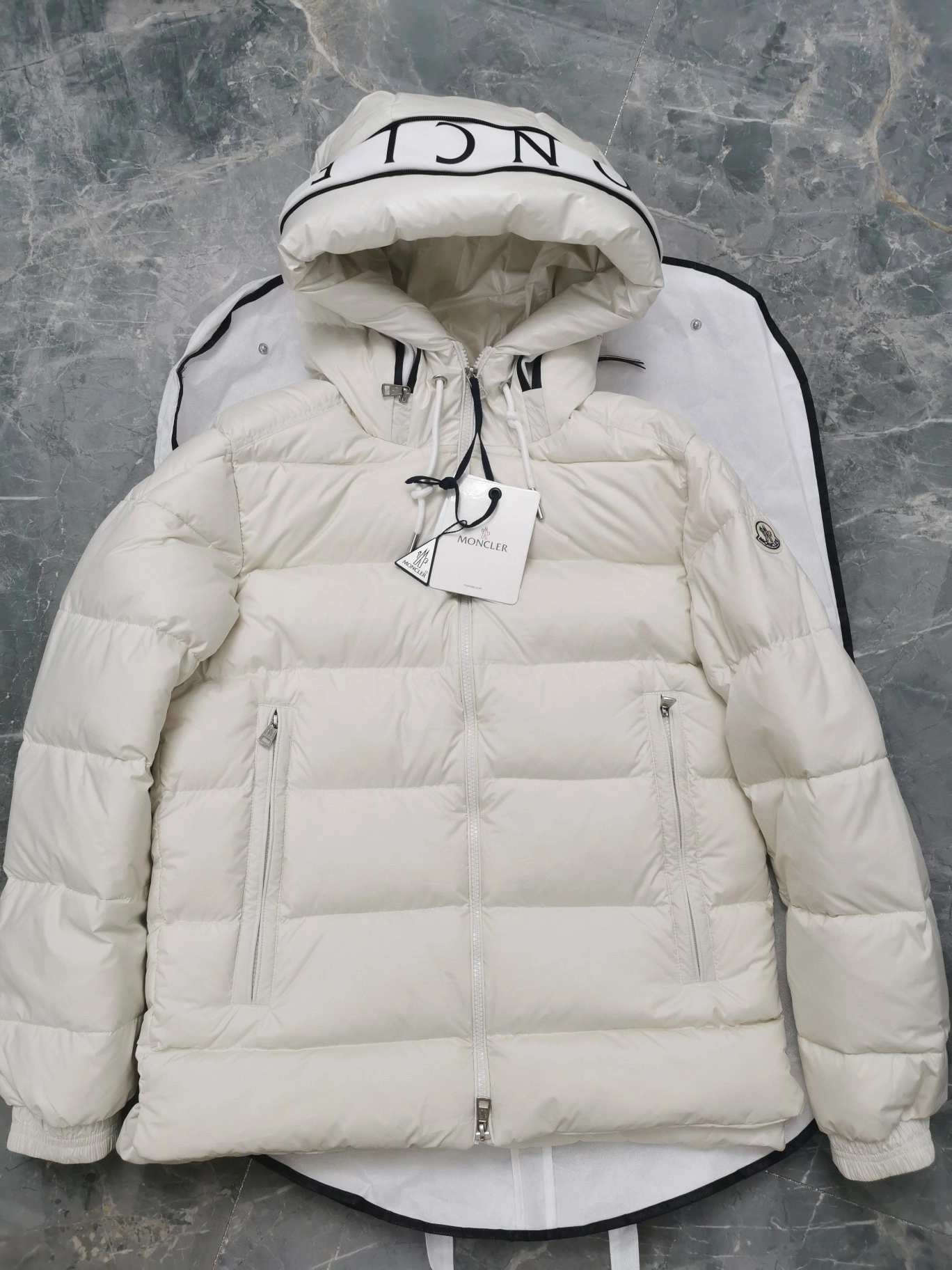 GoAnywhere Moncler Down Jackets 146121
