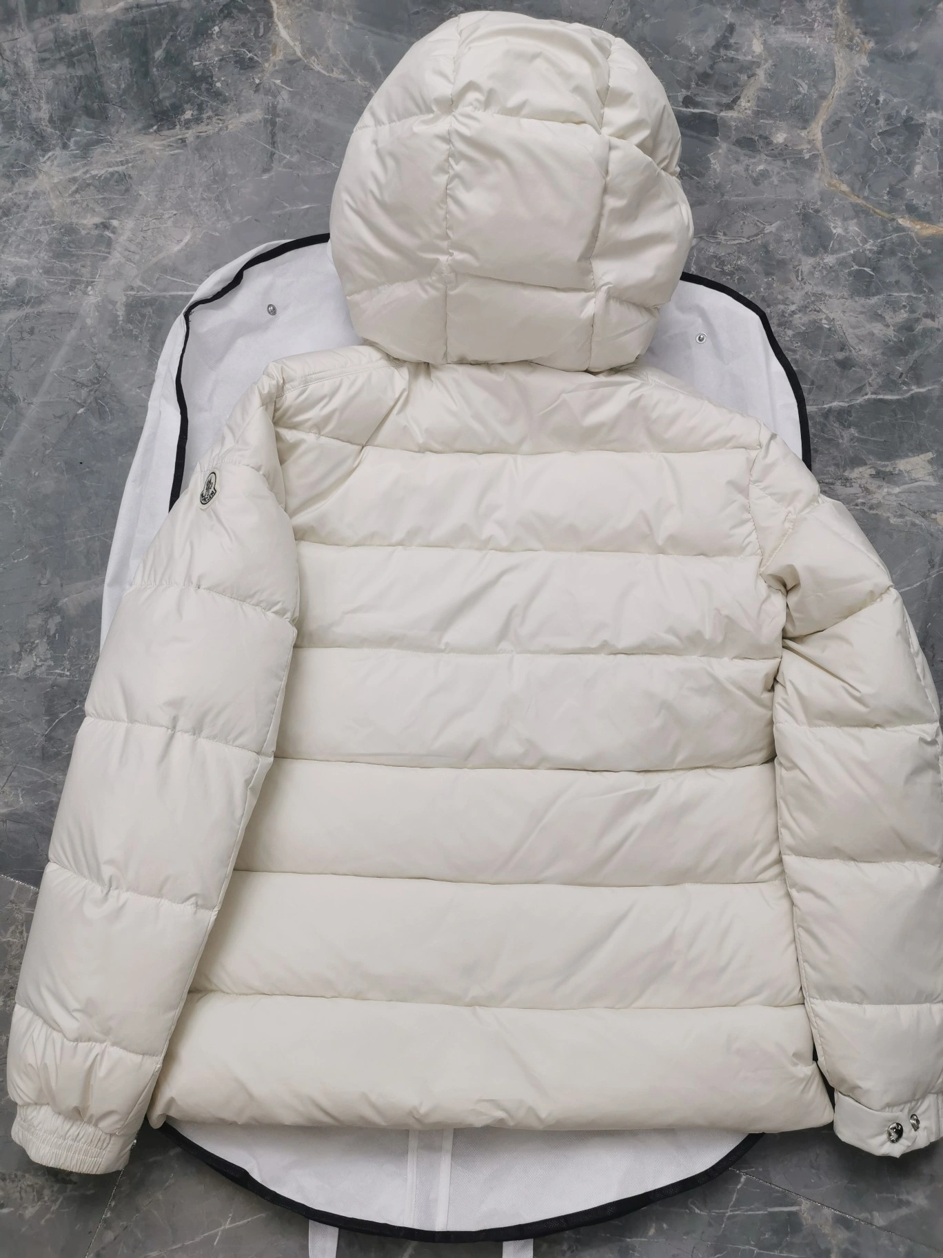 GoAnywhere Moncler Down Jackets 146121