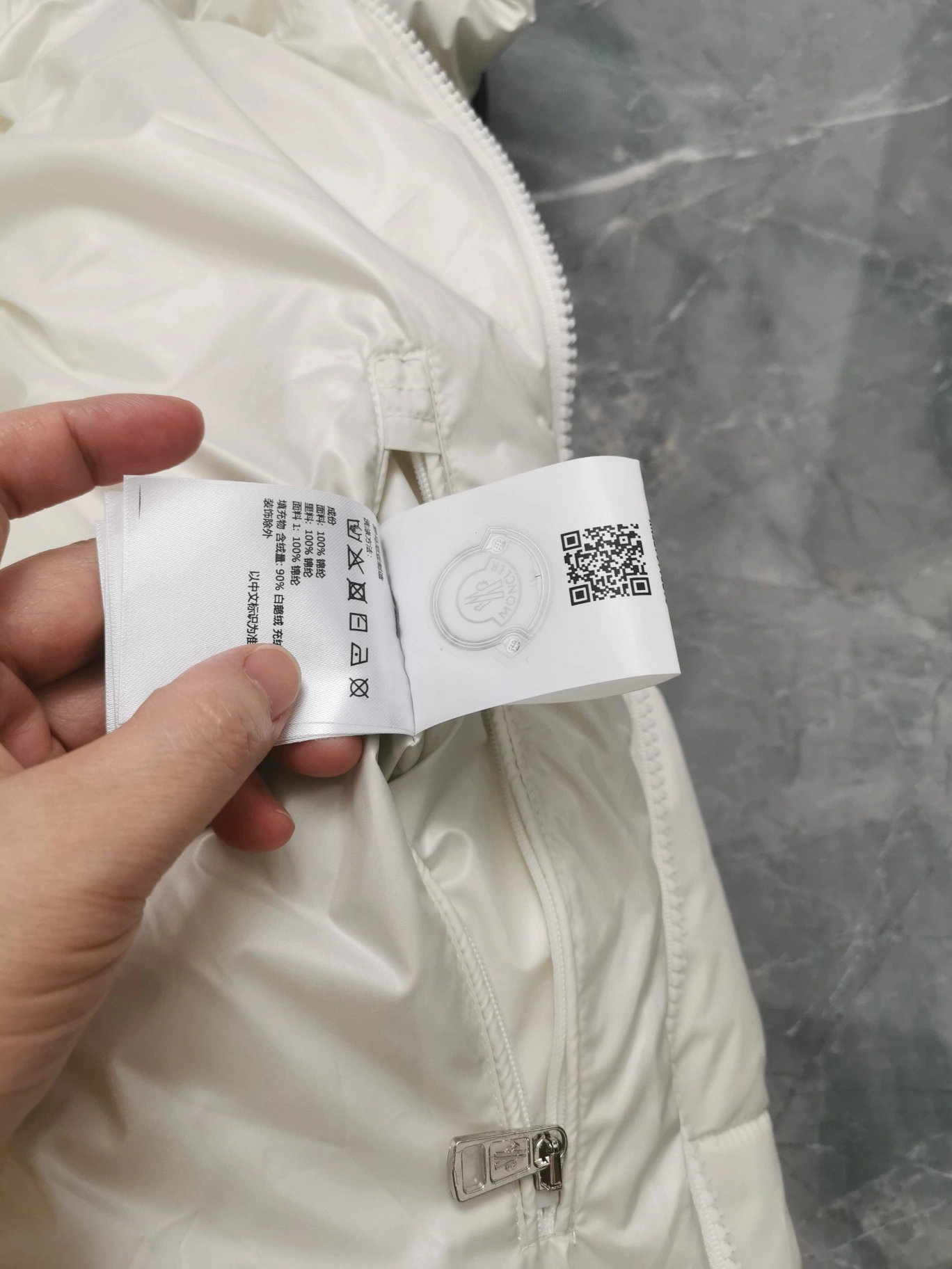 GoAnywhere Moncler Down Jackets 146121