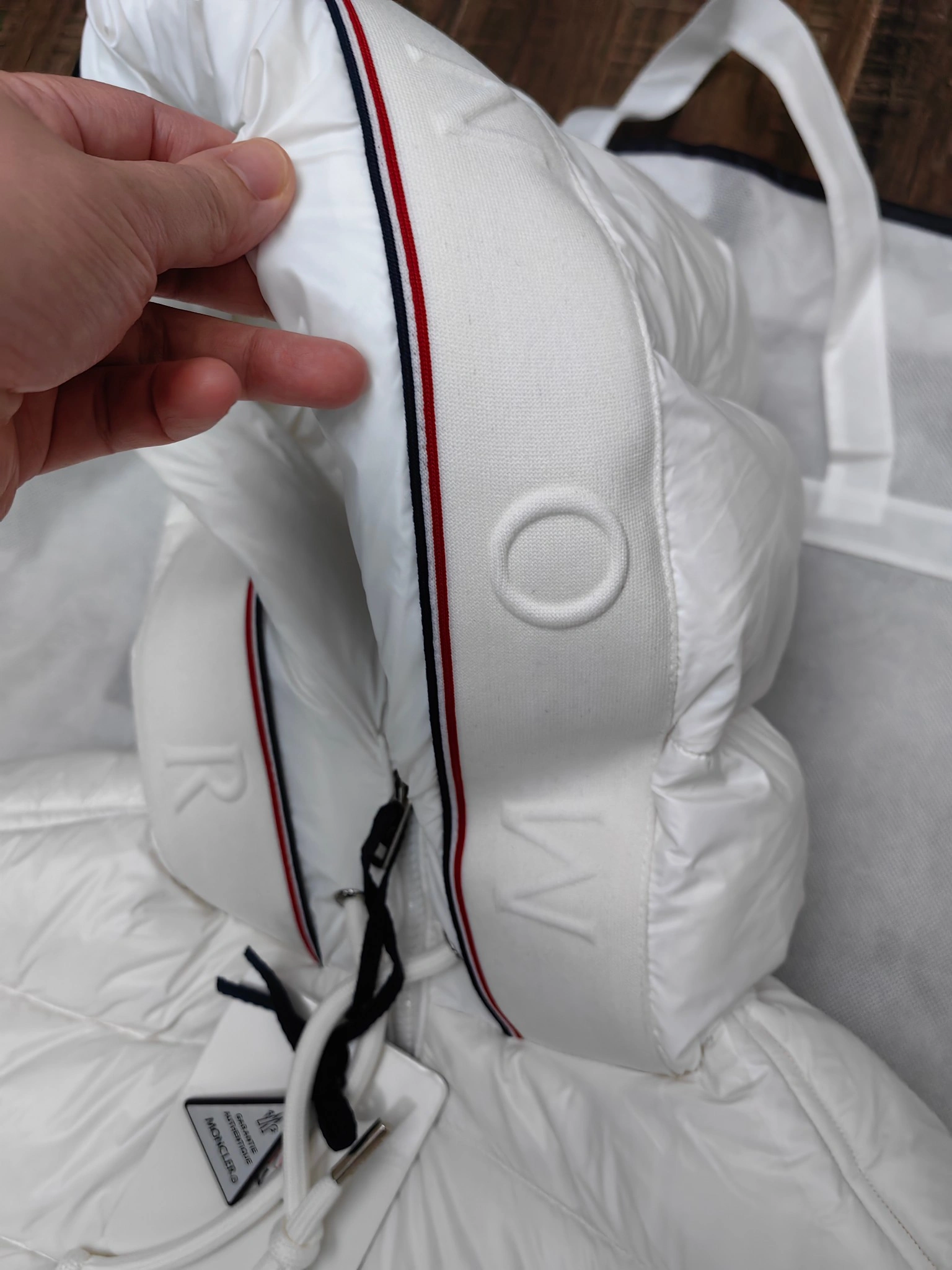 Moncler Down Jackets Packable 146131